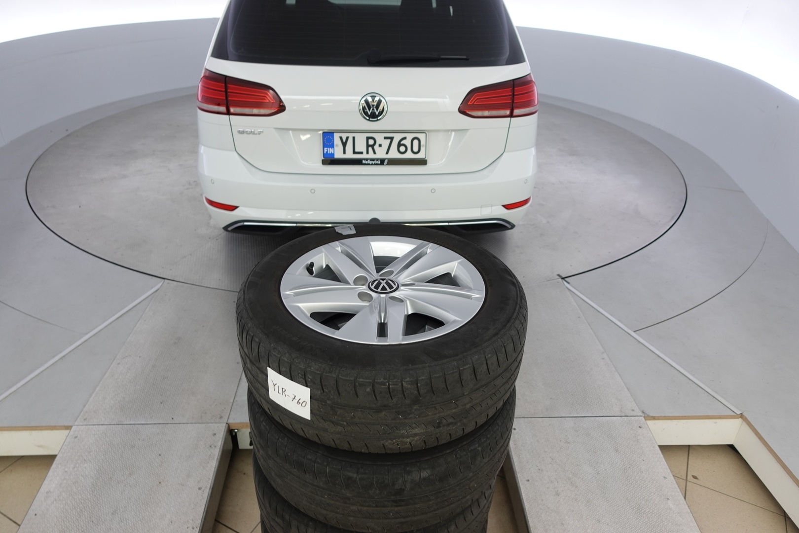 VOLKSWAGEN Golf 2020