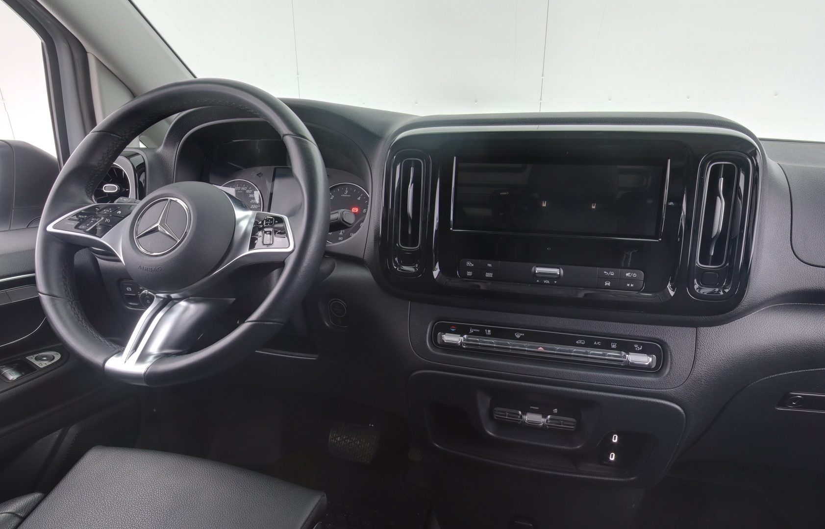 MERCEDES-BENZ Vito 2024