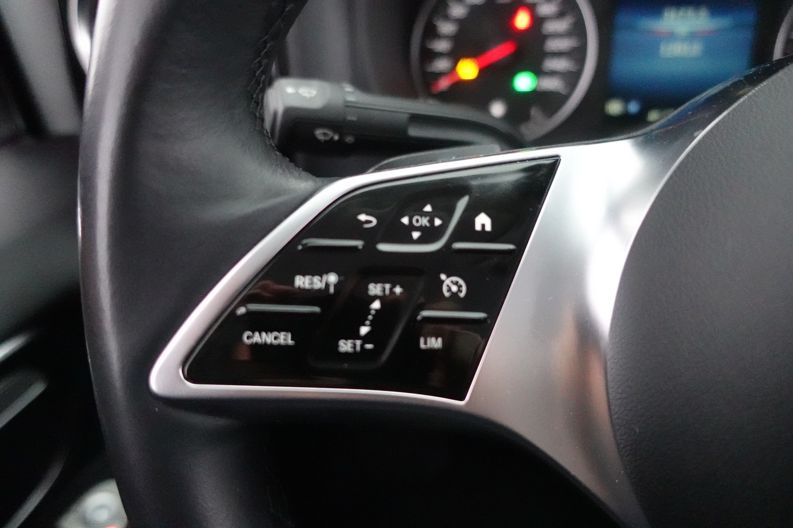 MERCEDES-BENZ Vito 2024