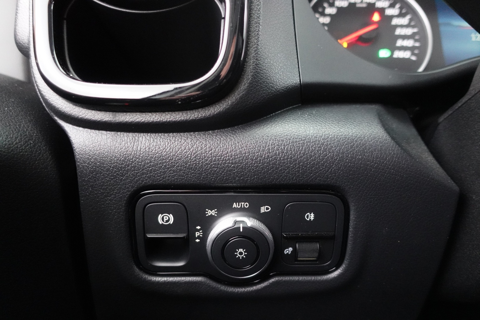 MERCEDES-BENZ Vito 2024