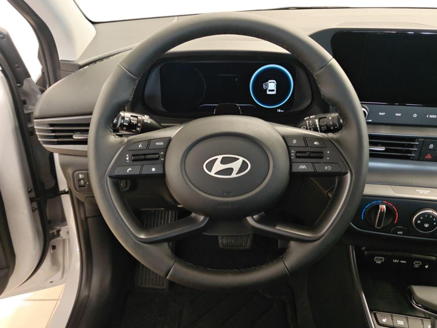 HYUNDAI i20 Hatchback 12