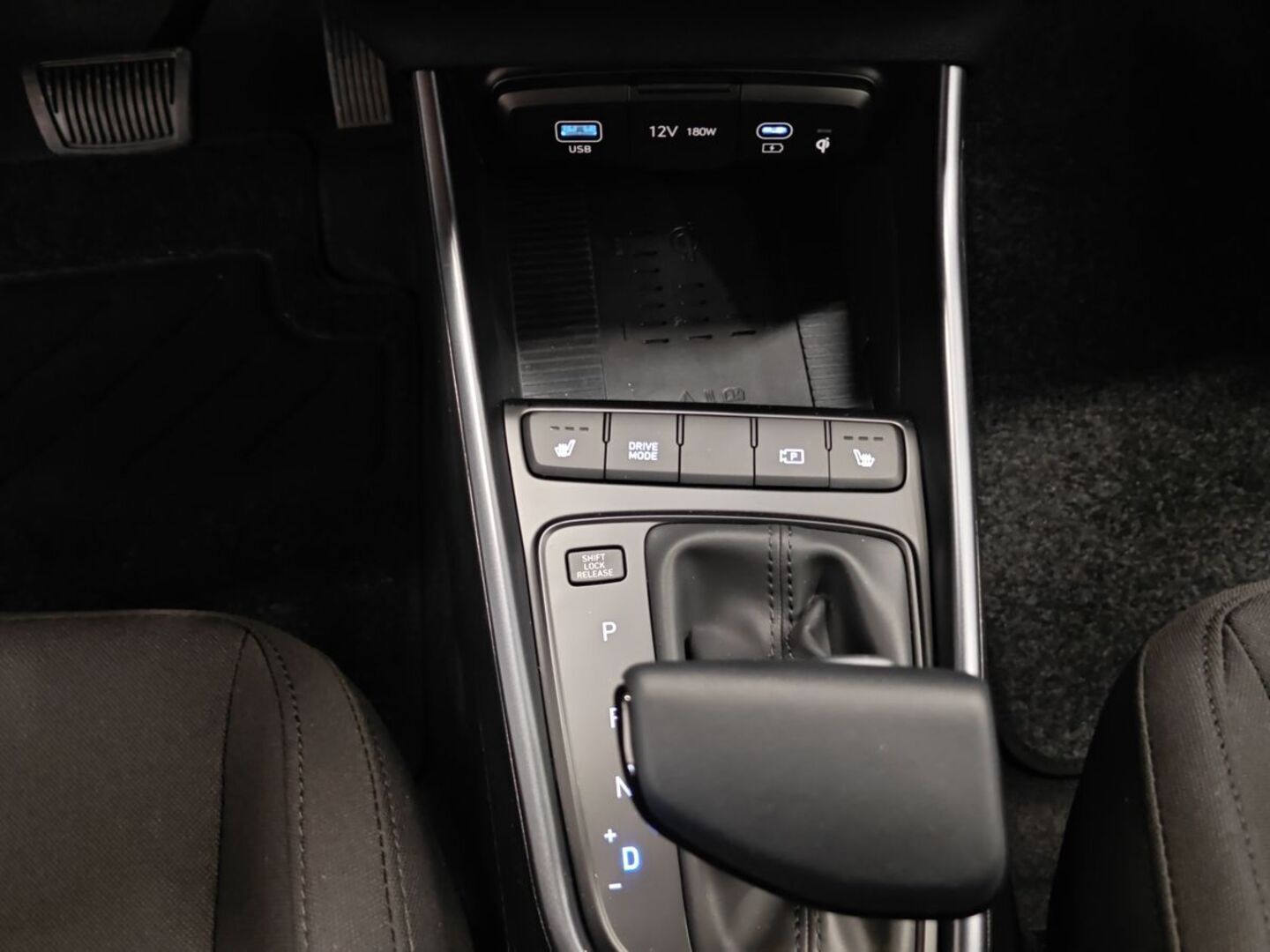 HYUNDAI i20 Hatchback 20