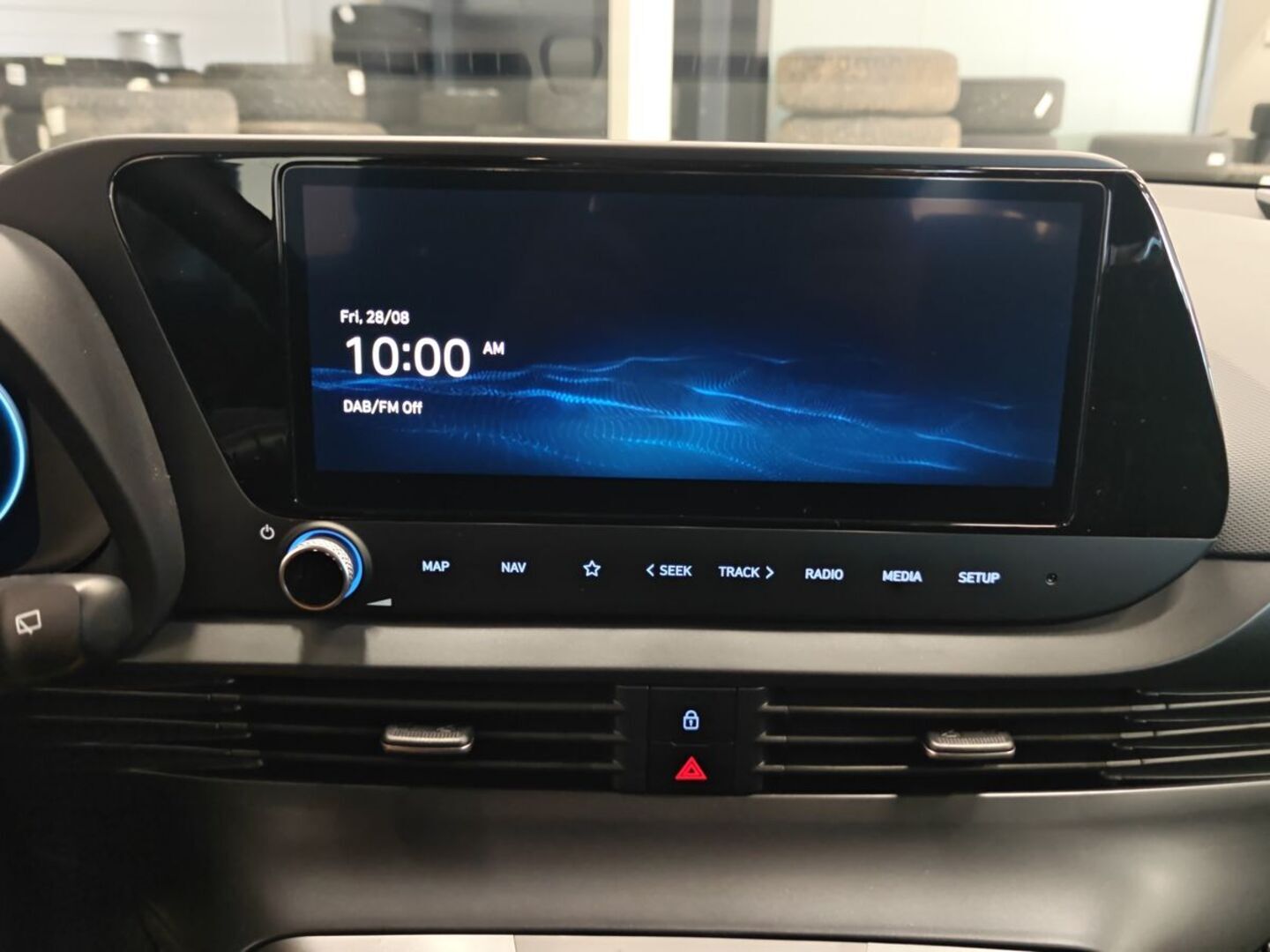 HYUNDAI i20 Hatchback 21