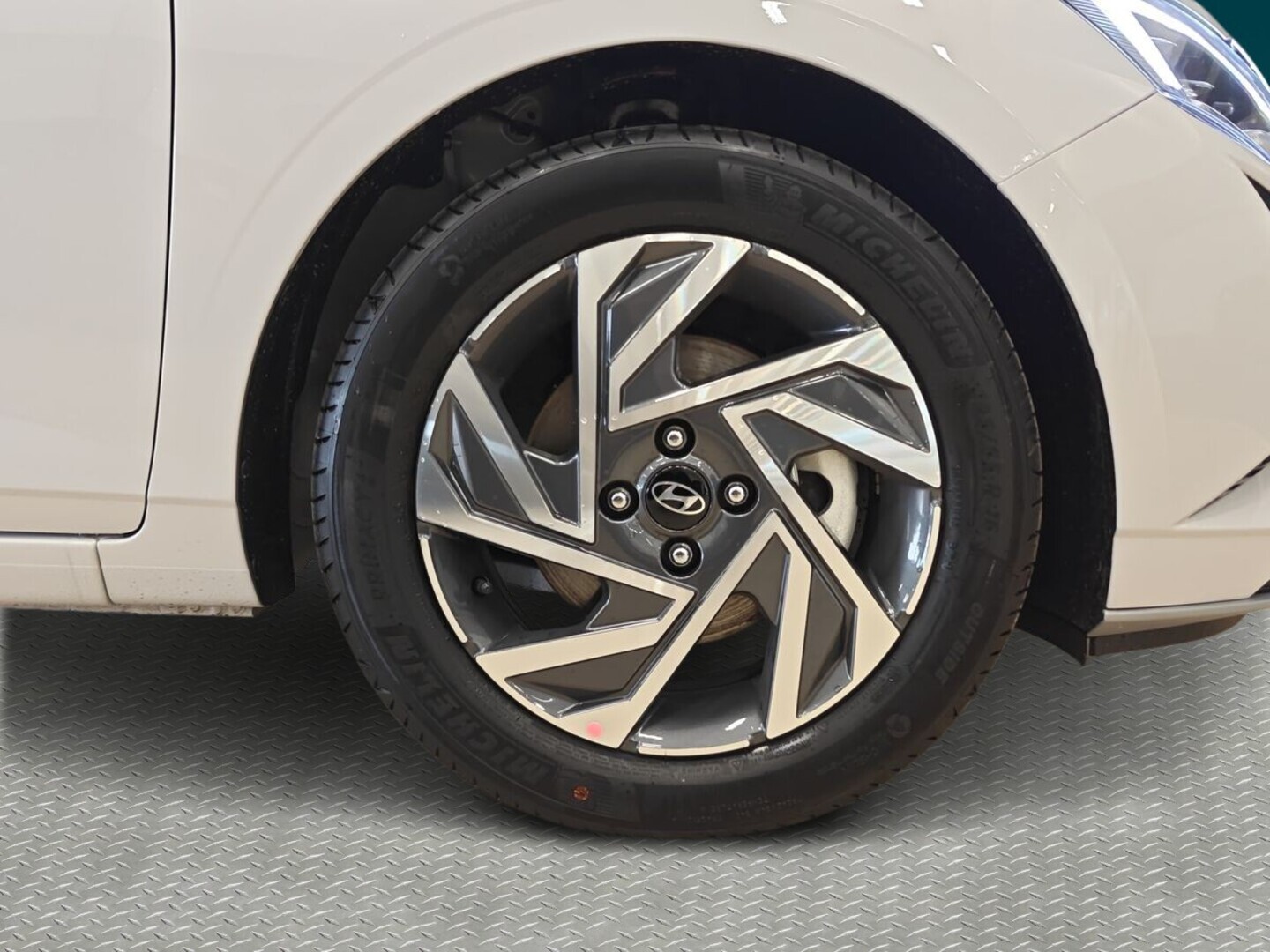 HYUNDAI i20 Hatchback 9