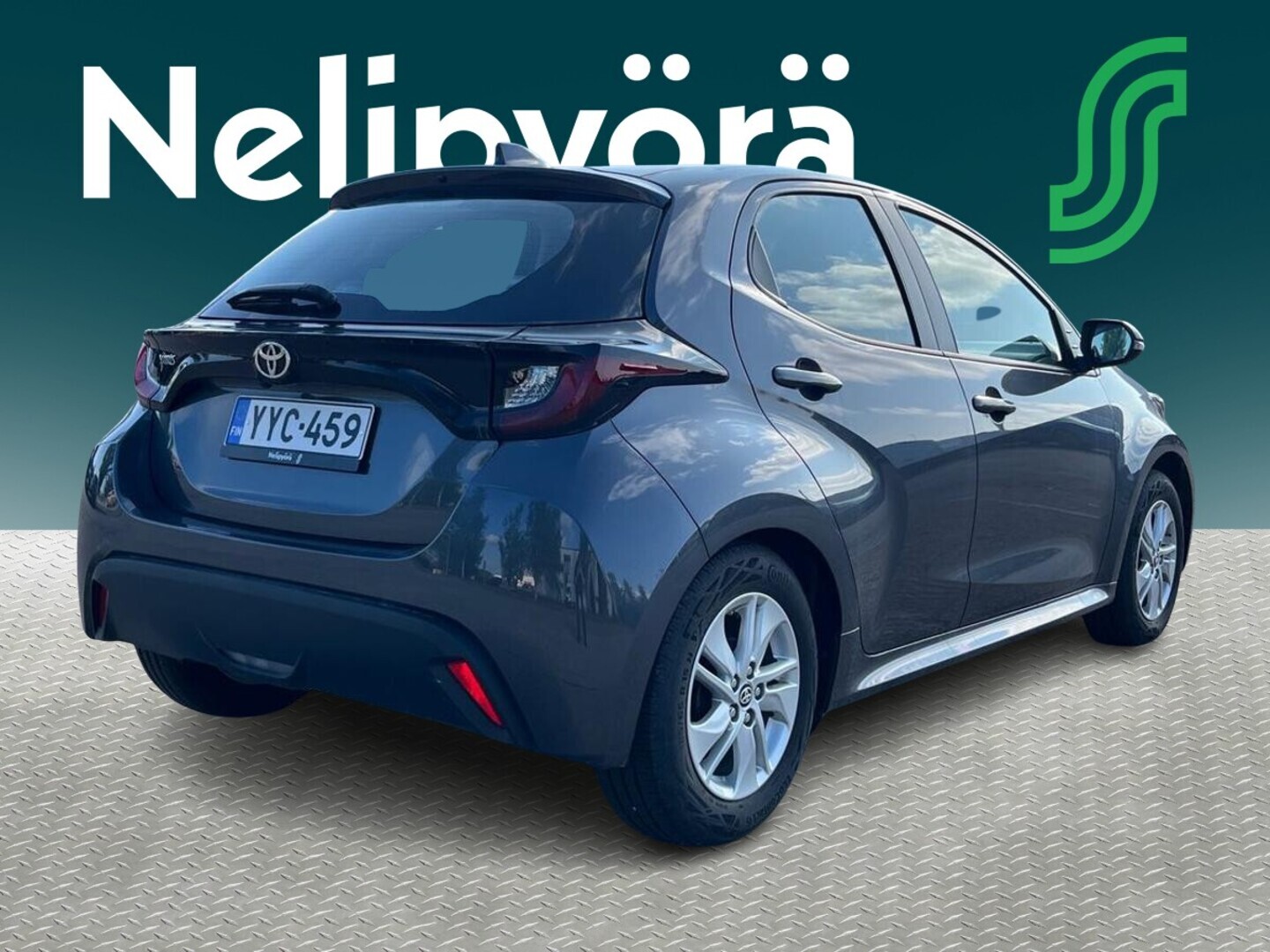 TOYOTA Yaris 2024