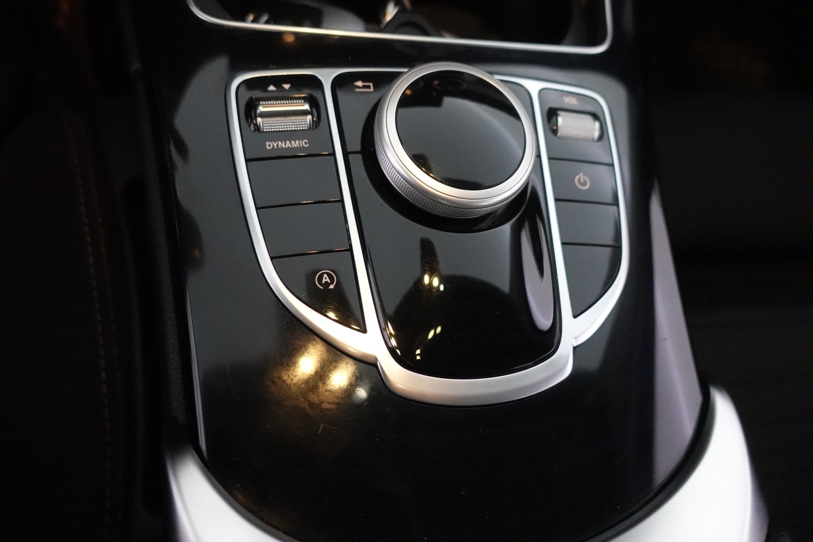 MERCEDES-BENZ C 2018