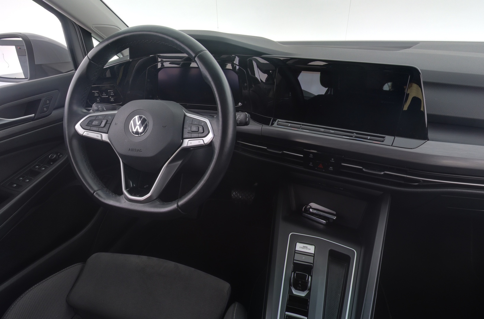 VOLKSWAGEN Golf 2020