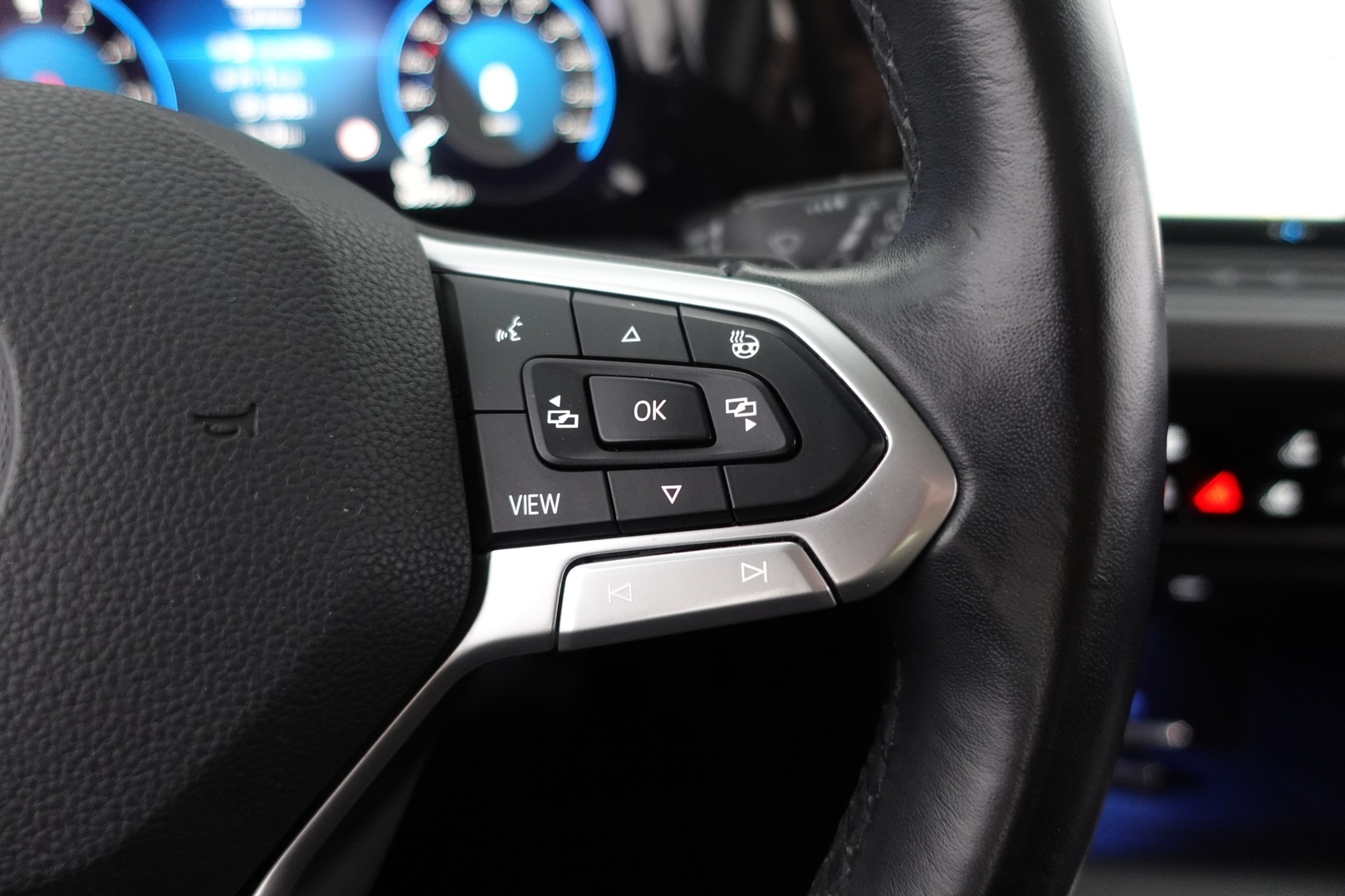 VOLKSWAGEN Golf 2020