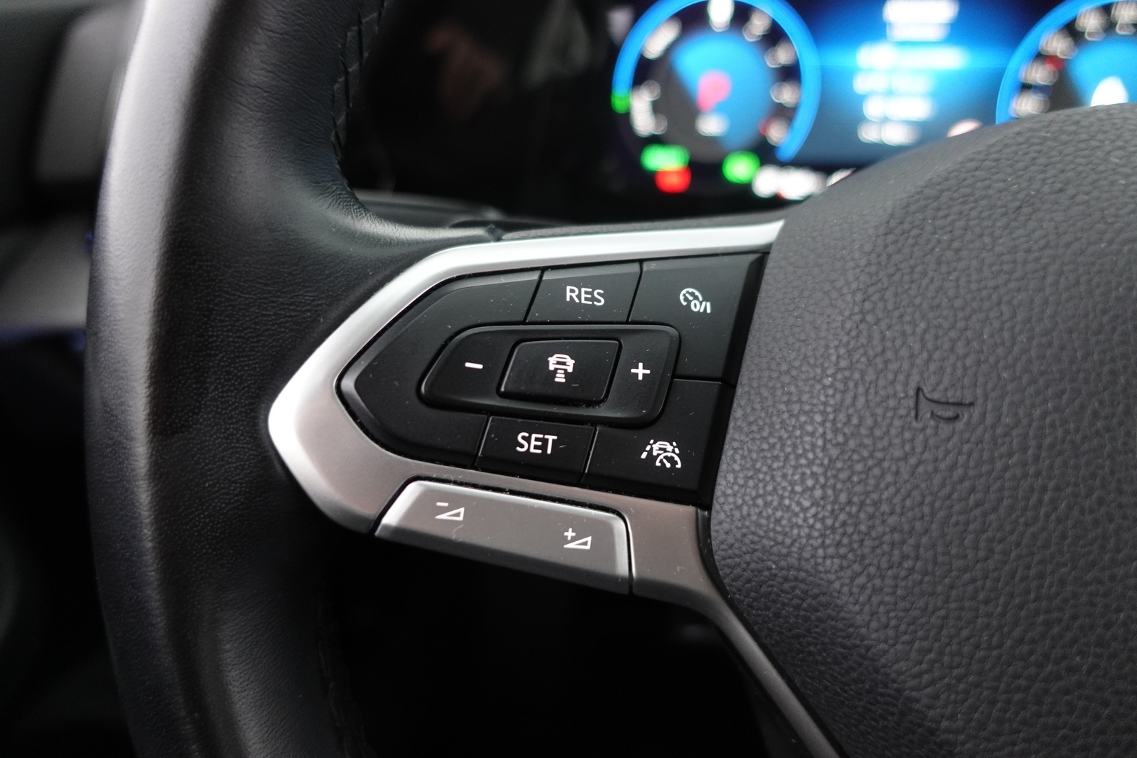 VOLKSWAGEN Golf 2020