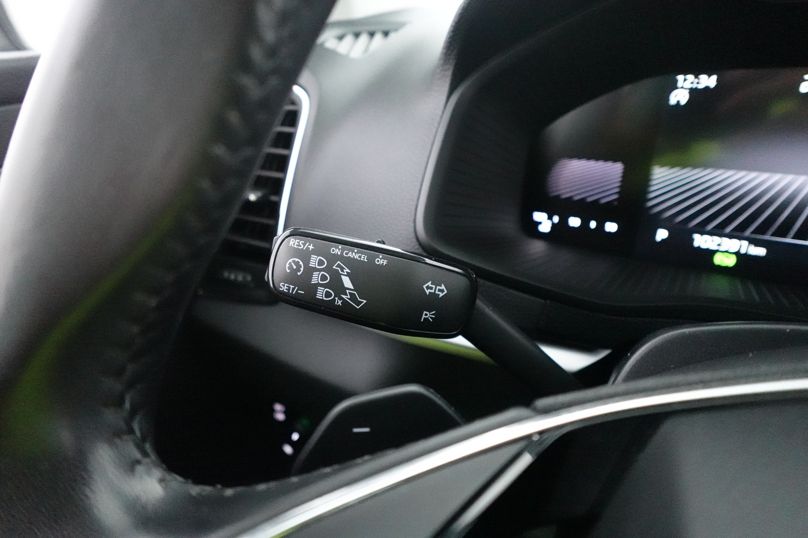 SKODA Karoq 2023