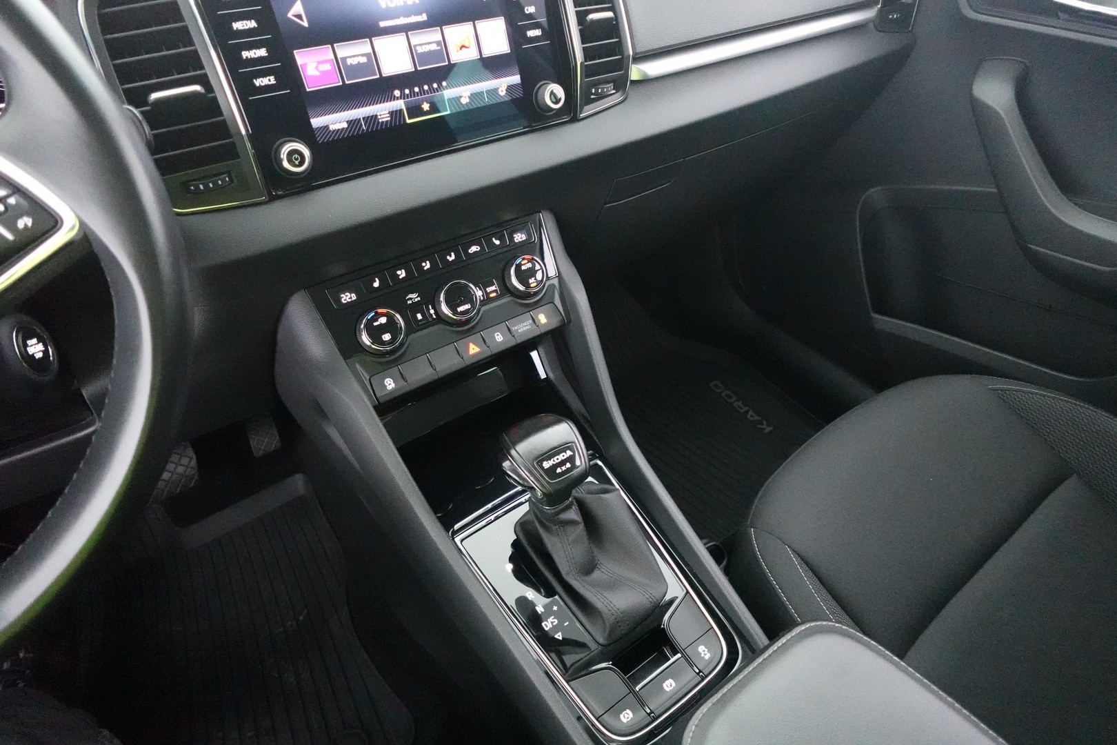 SKODA Karoq 2023