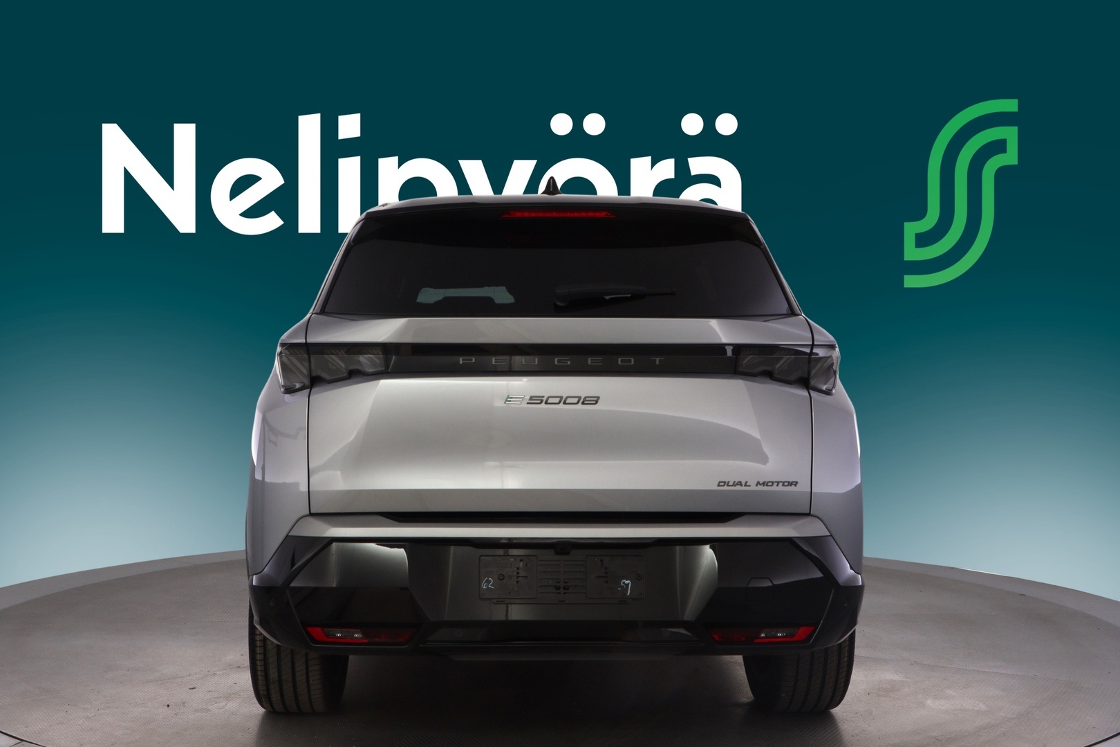 PEUGEOT E-5008 2026