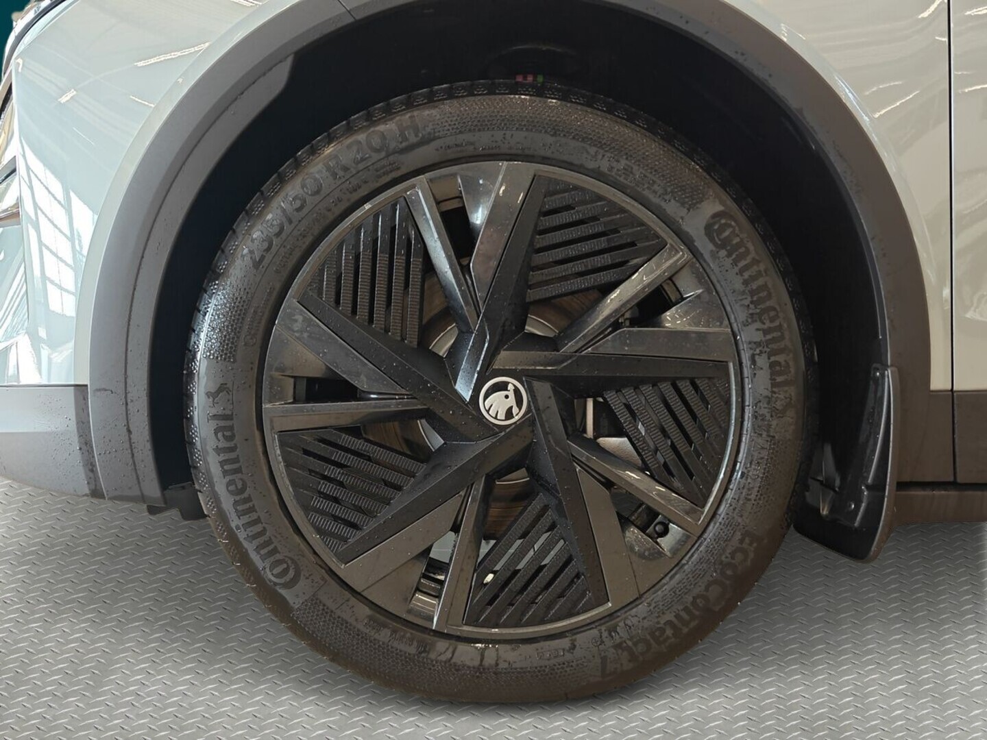 SKODA Elroq 9
