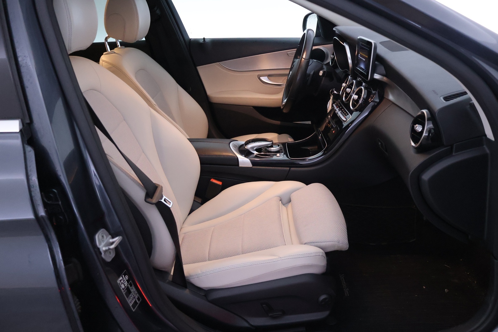 MERCEDES-BENZ C 2015