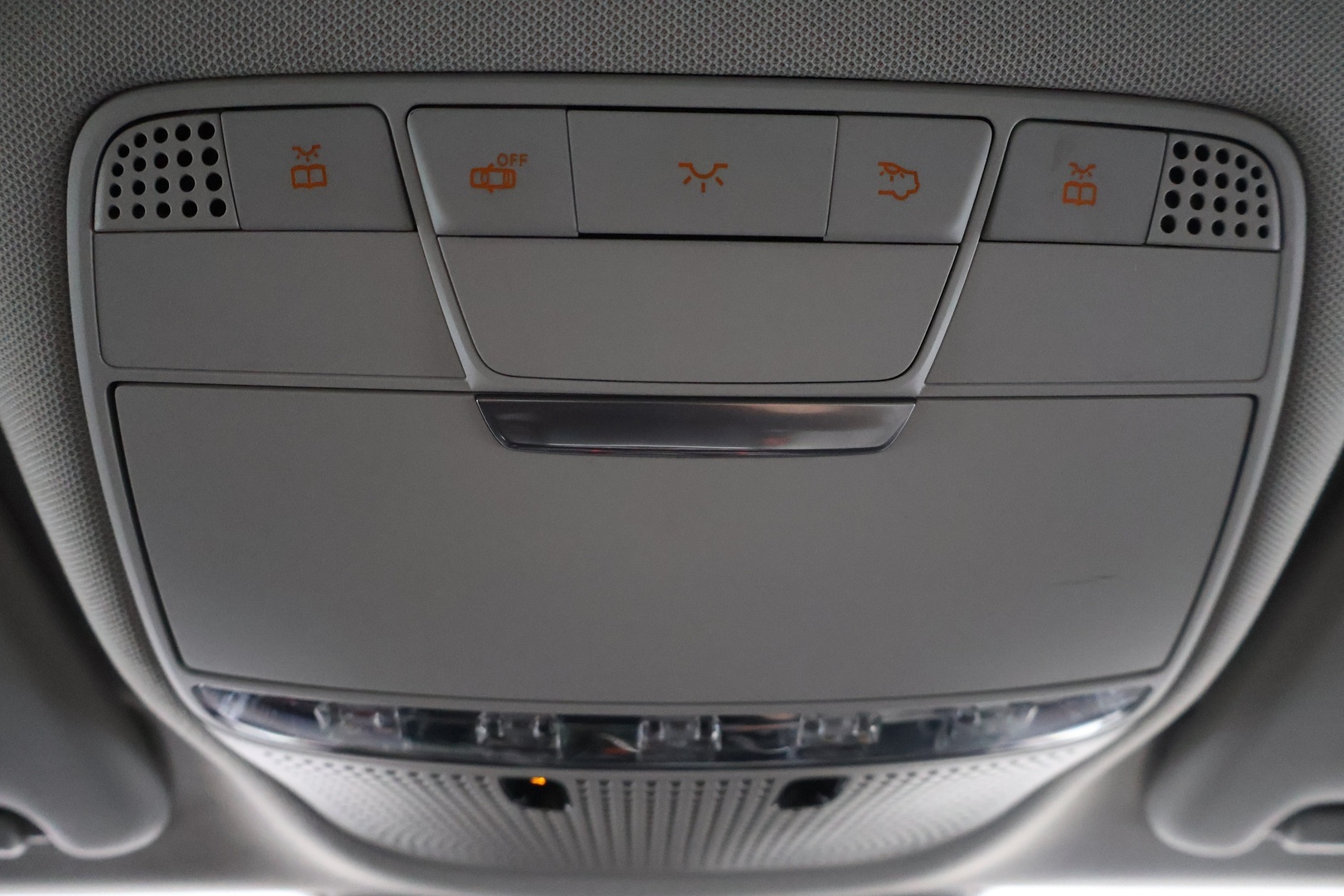 MERCEDES-BENZ C 2015