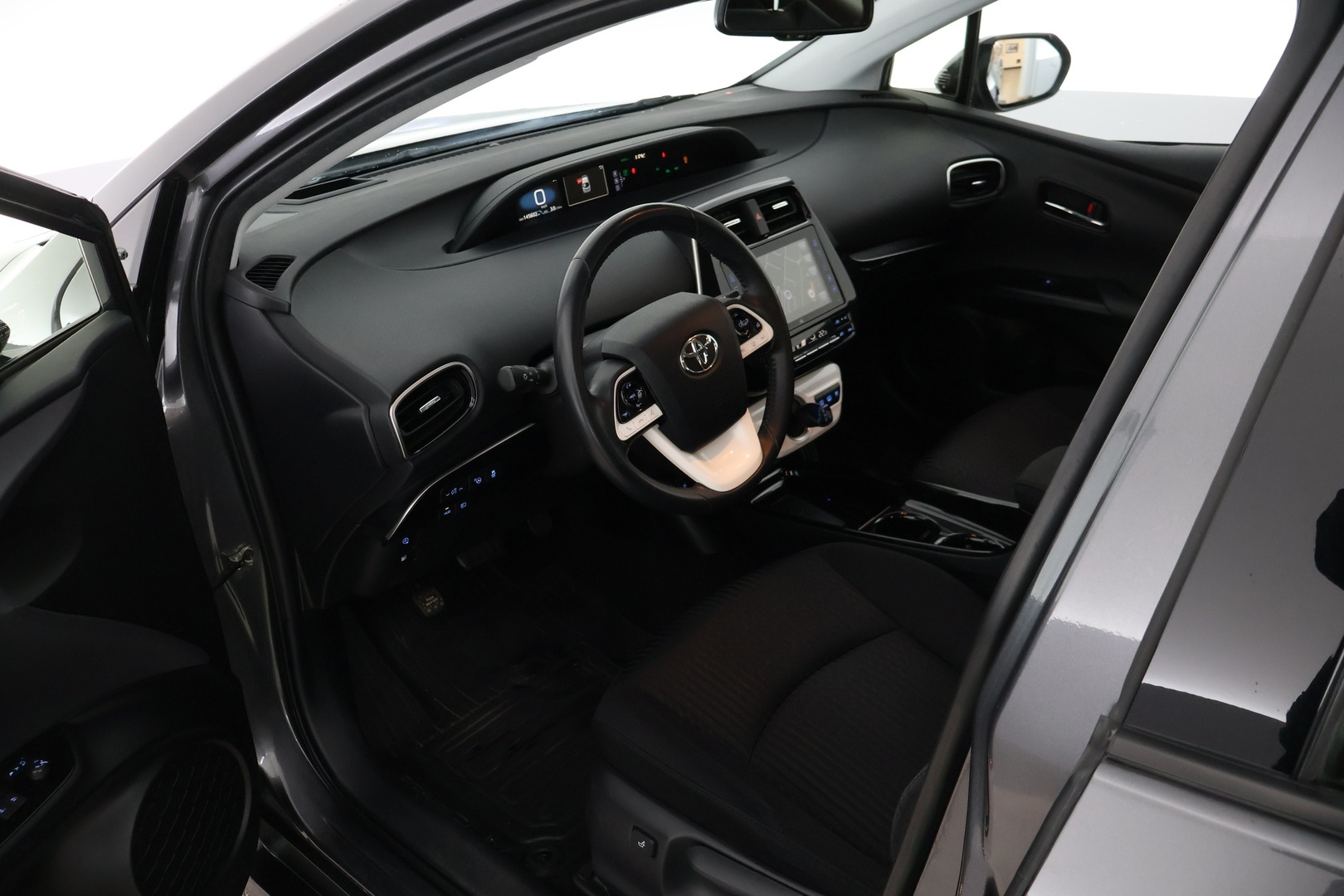 TOYOTA Prius Plug-in Hybrid 2018