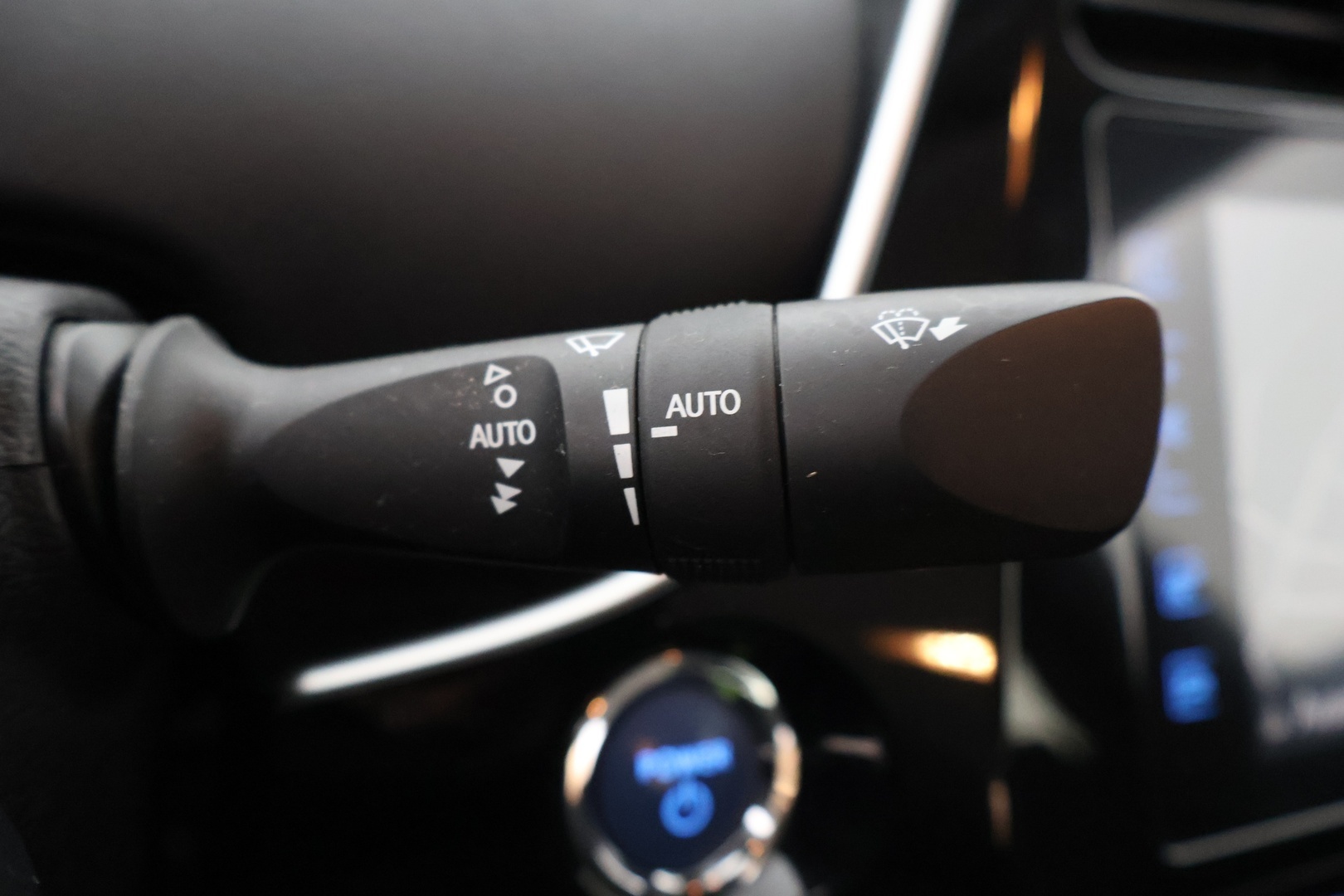 TOYOTA Prius Plug-in Hybrid 2018