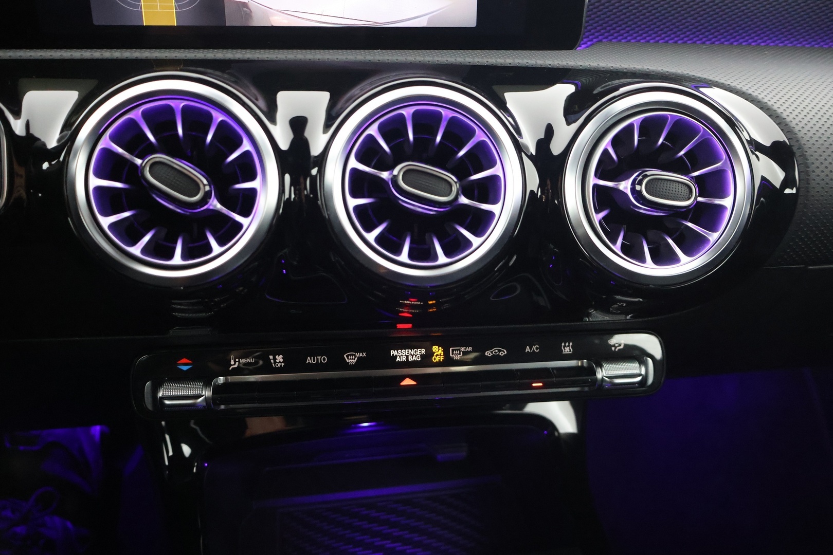 MERCEDES-BENZ CLA 2022