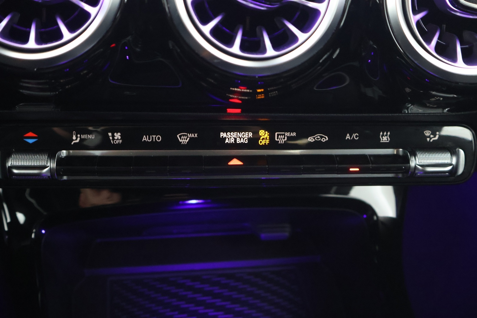 MERCEDES-BENZ CLA 2022