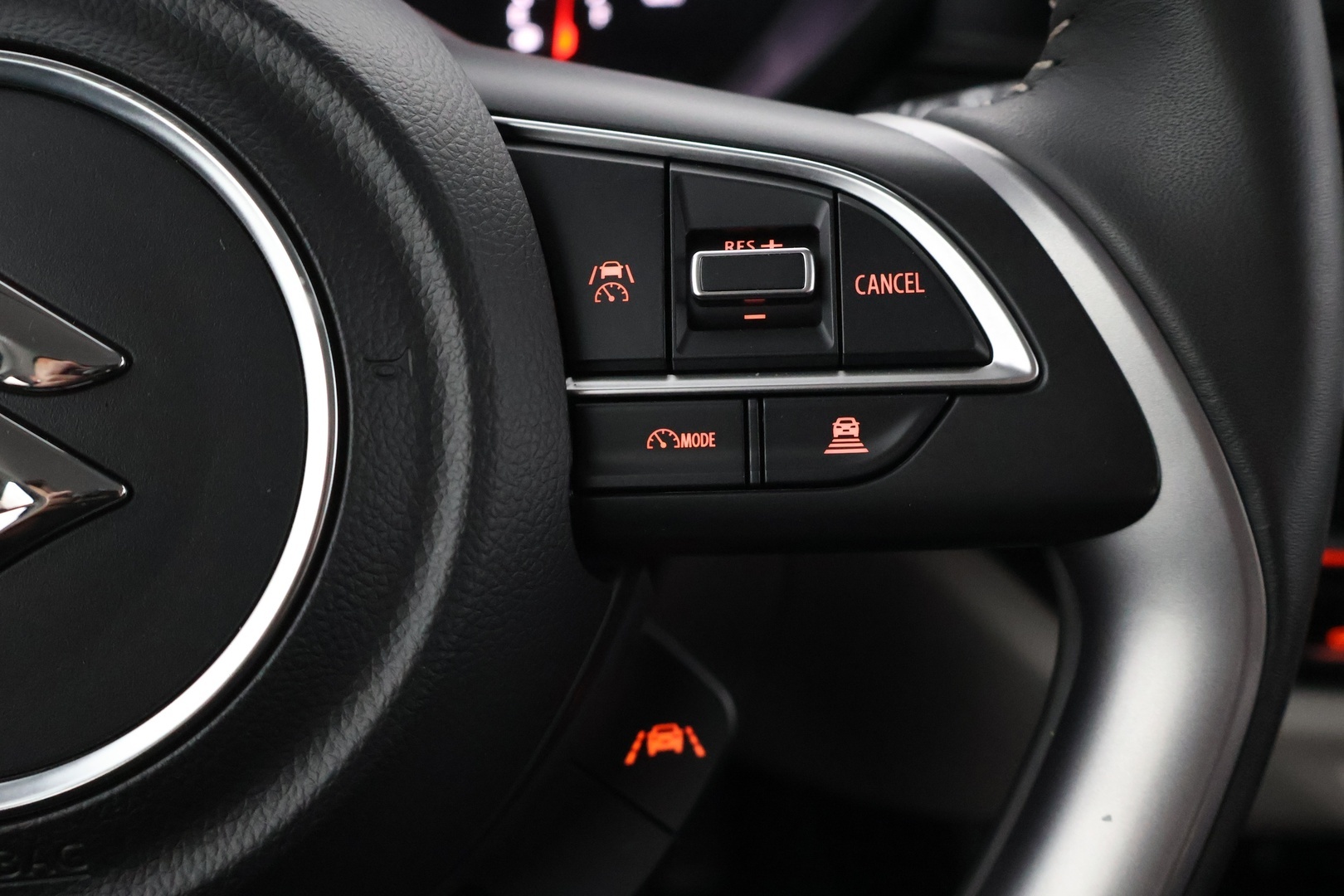 SUZUKI Swift 2024