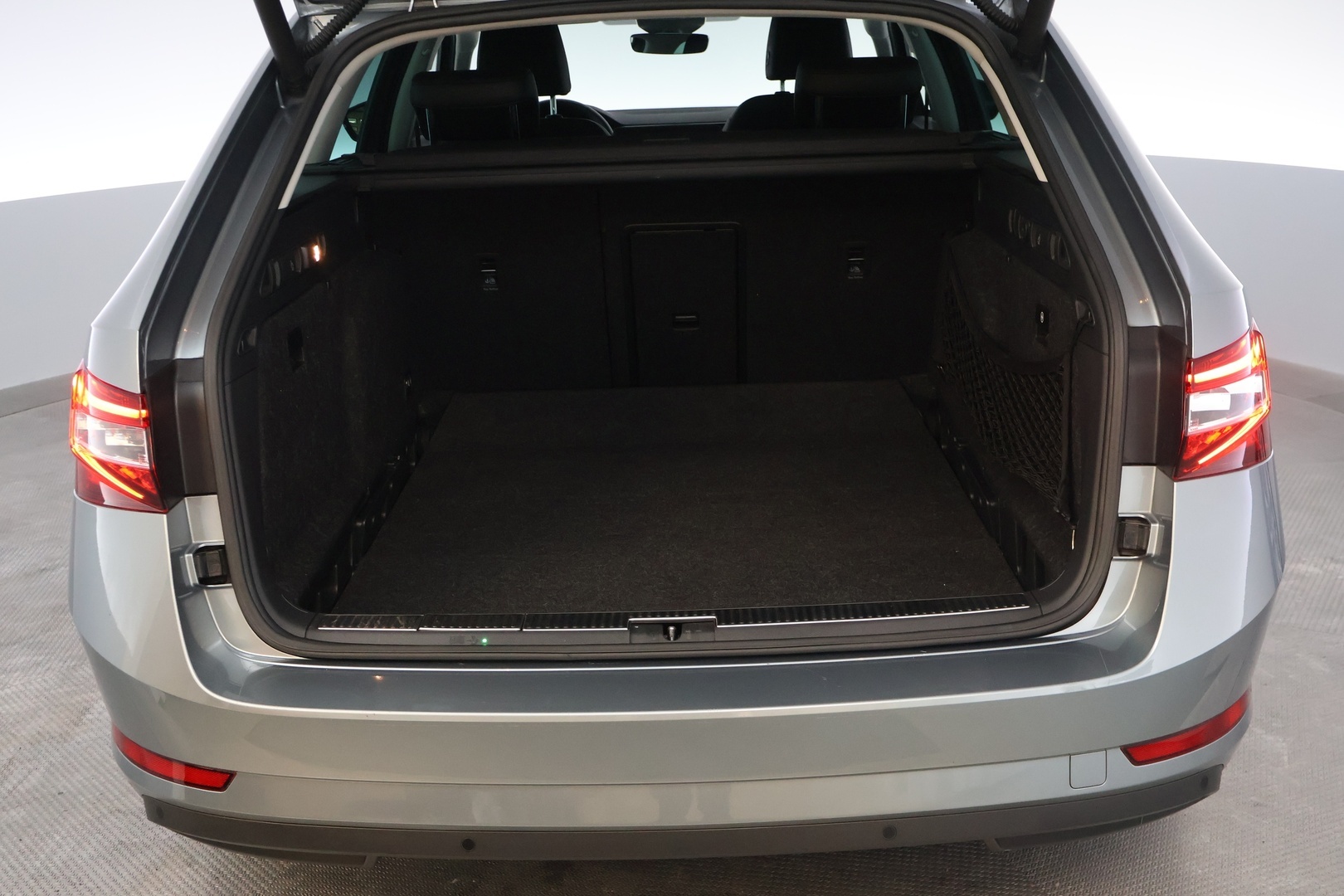 SKODA Superb 14