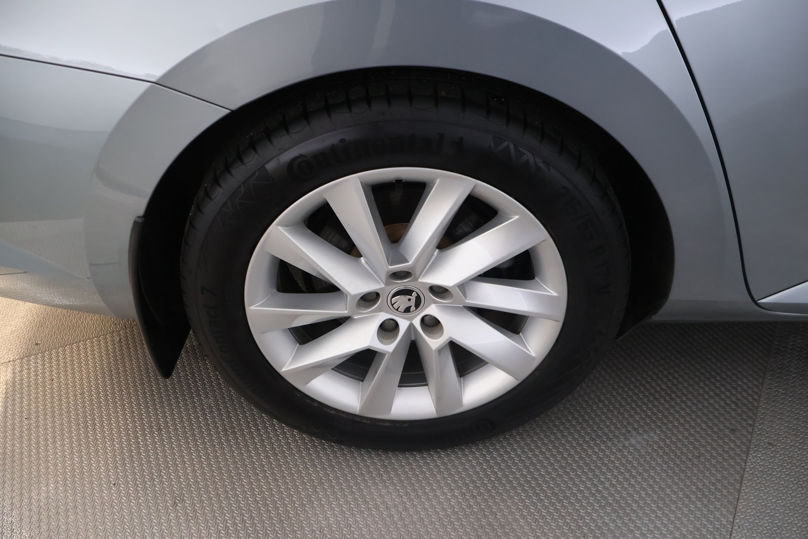 SKODA Superb 19