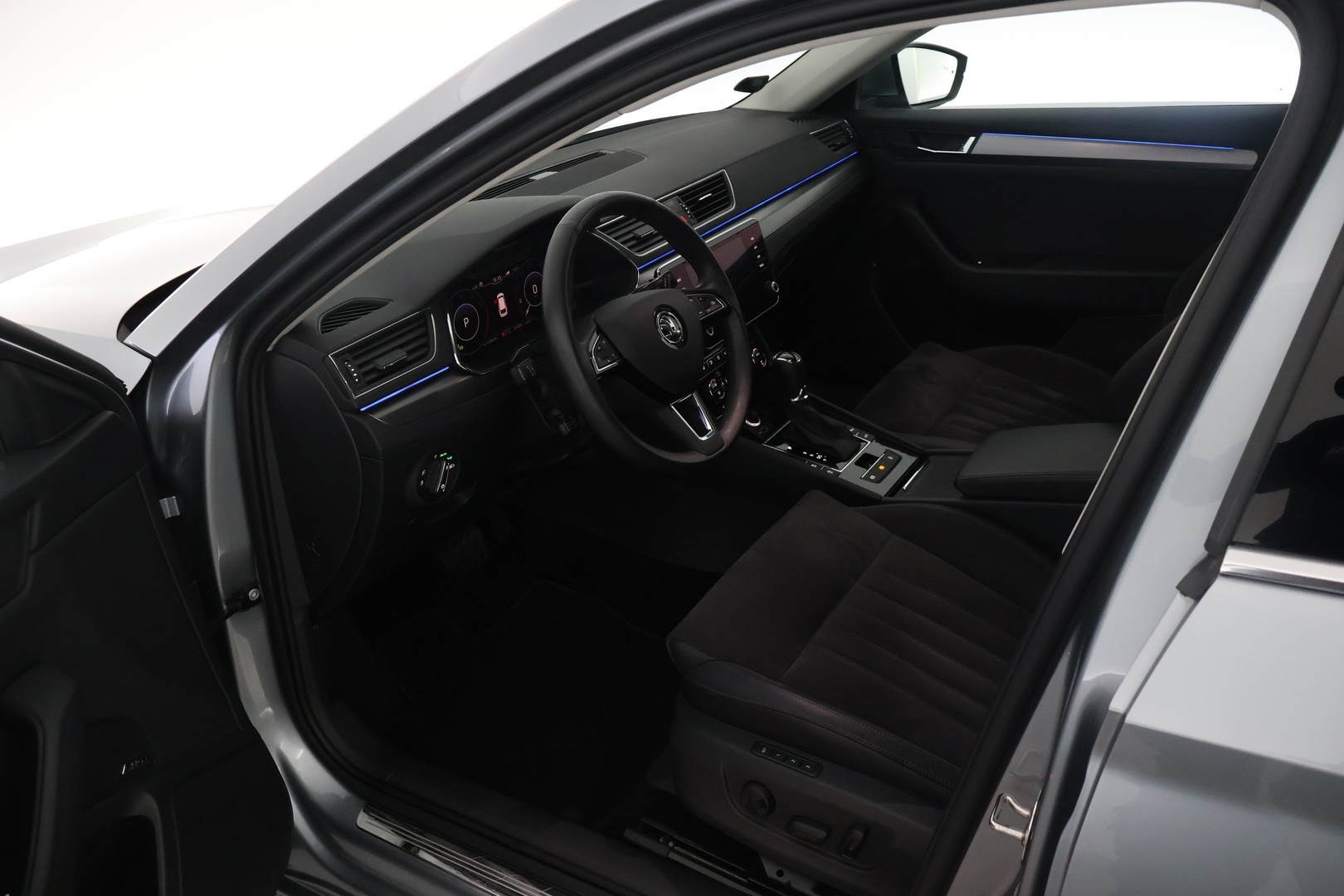 SKODA Superb 28