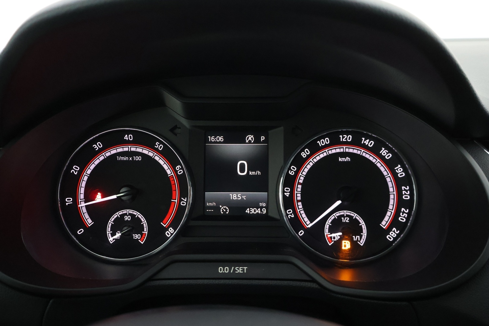 SKODA Octavia 32