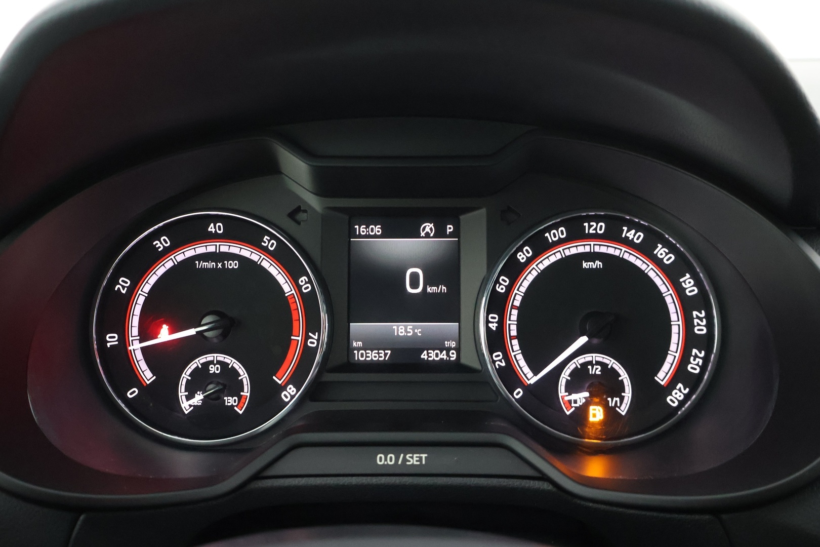 SKODA Octavia 33