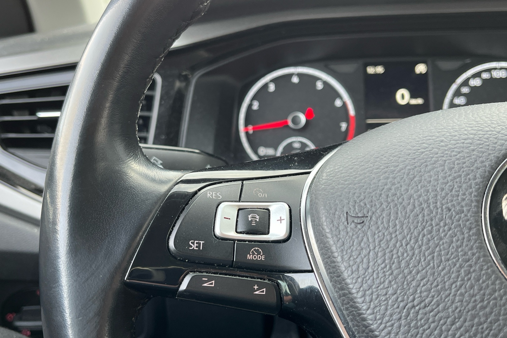 VOLKSWAGEN Polo 2019