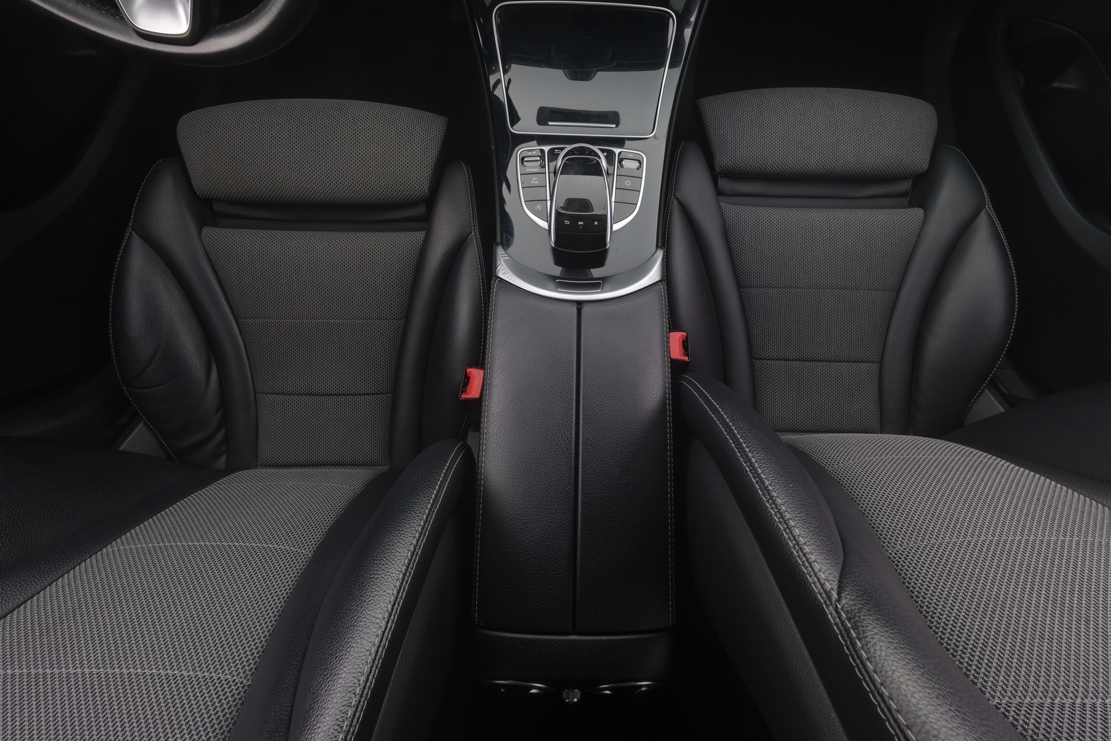 MERCEDES-BENZ C 2016