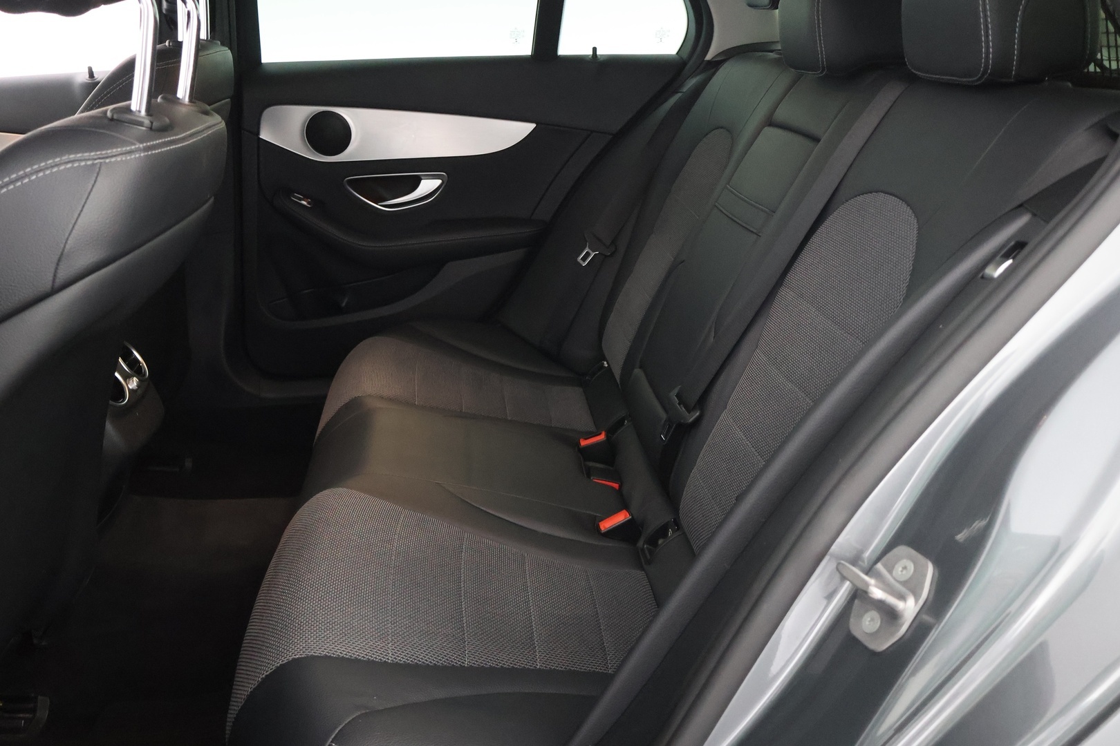 MERCEDES-BENZ C 2016