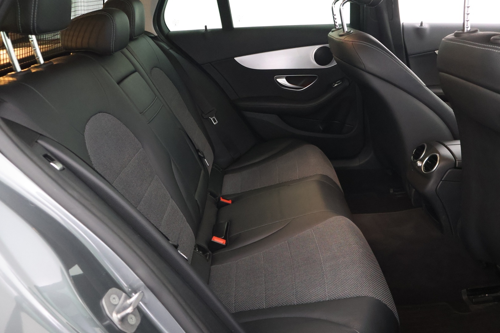 MERCEDES-BENZ C 2016