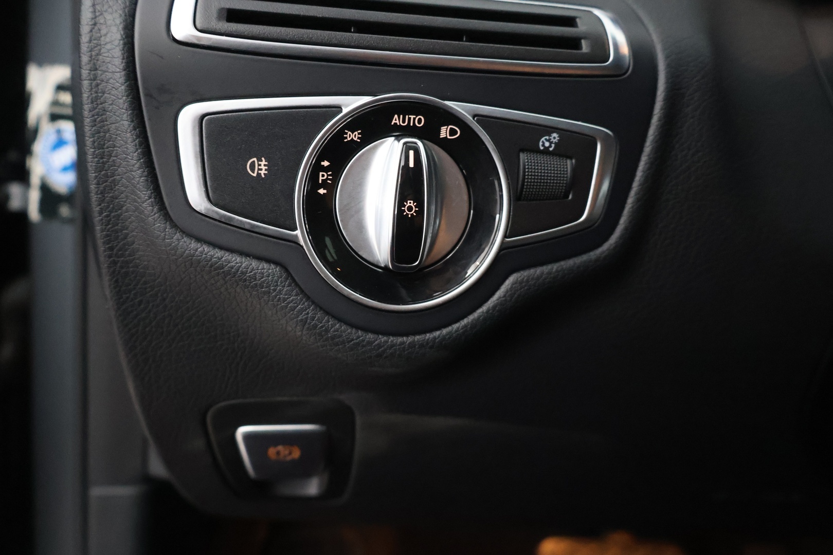 MERCEDES-BENZ C 2016