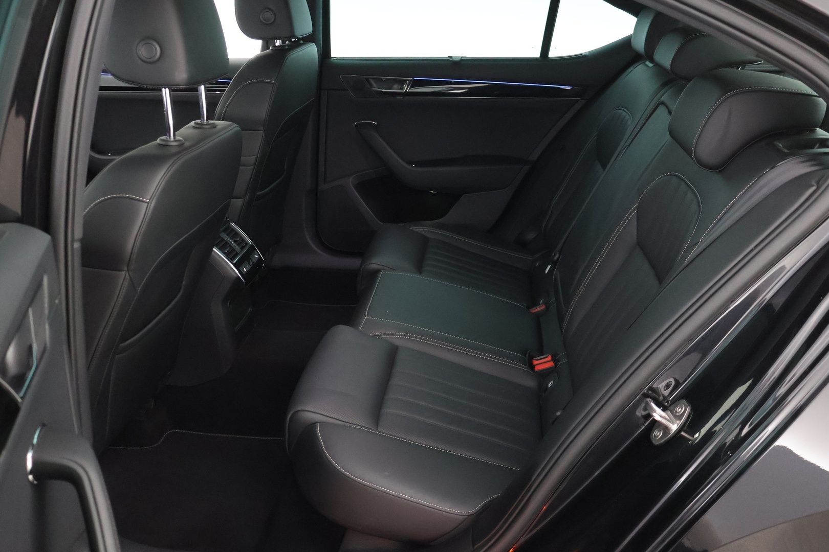 SKODA Superb 22