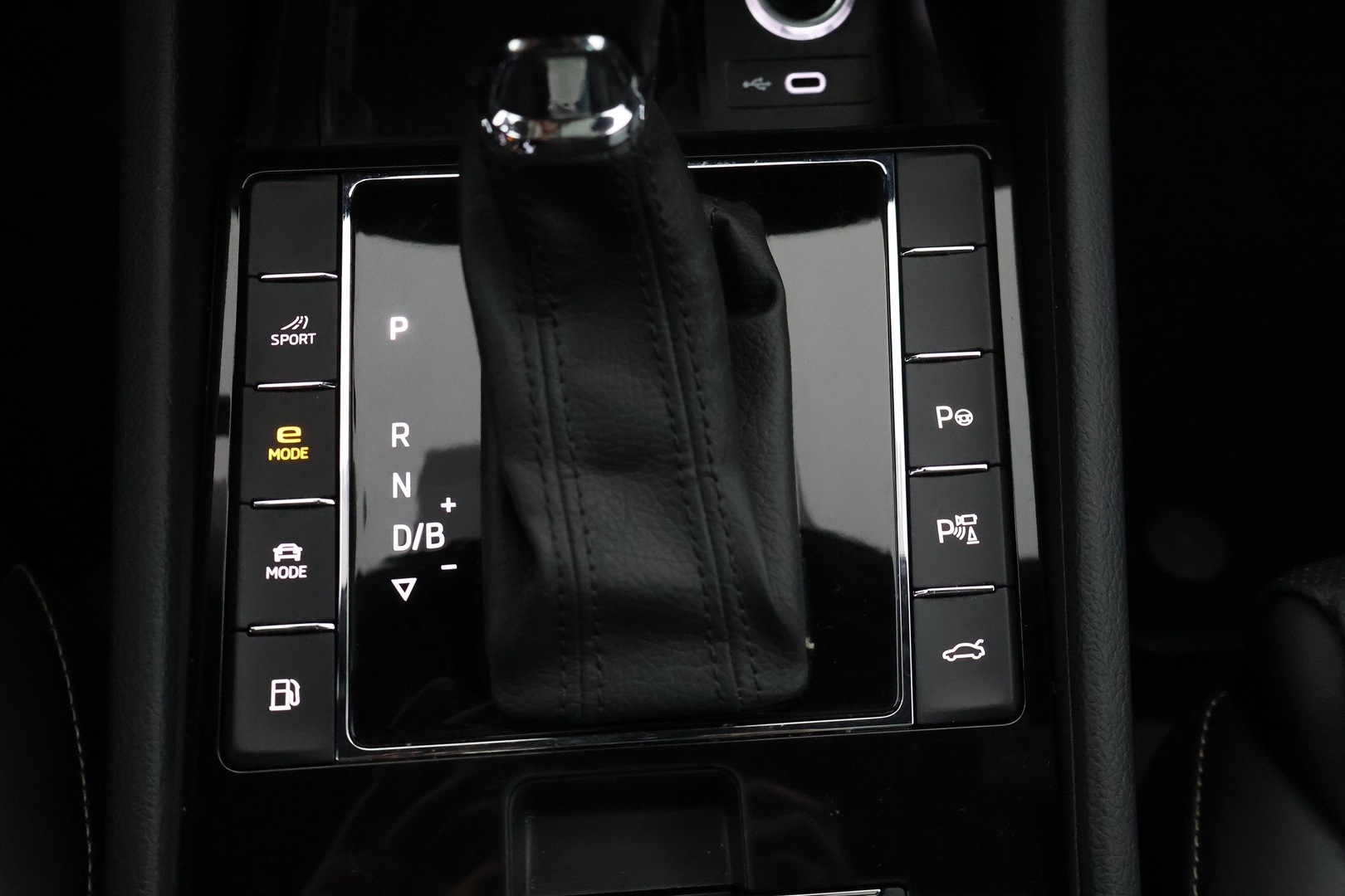SKODA Superb 29