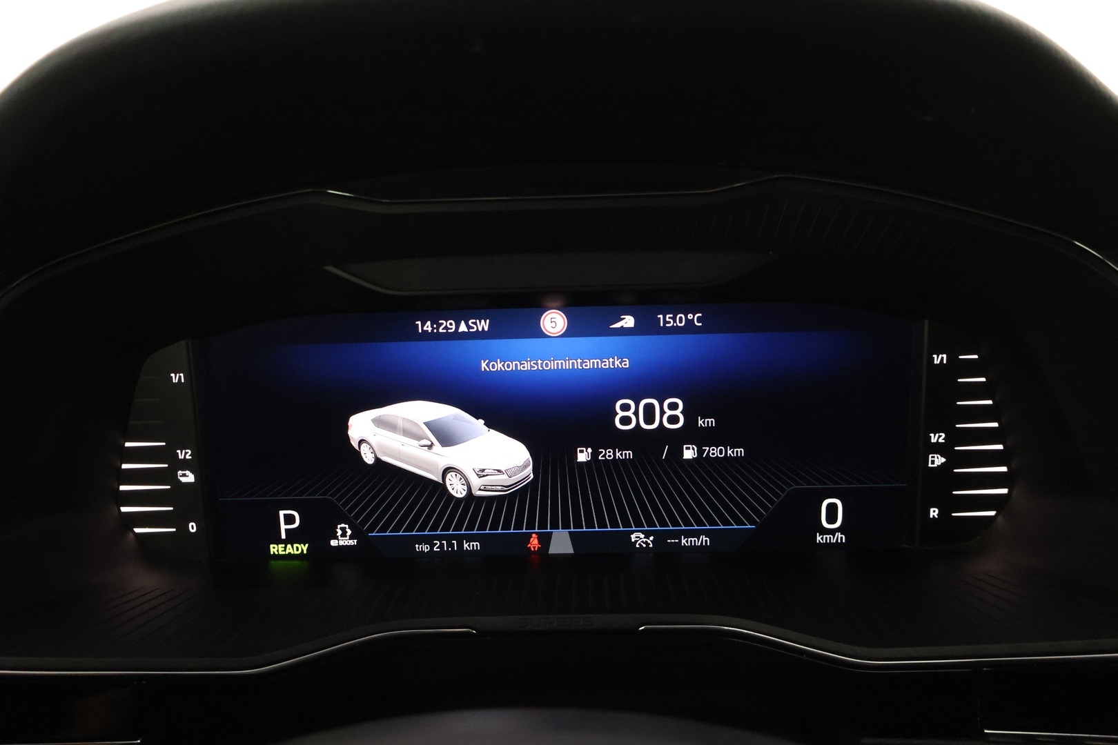 SKODA Superb 47