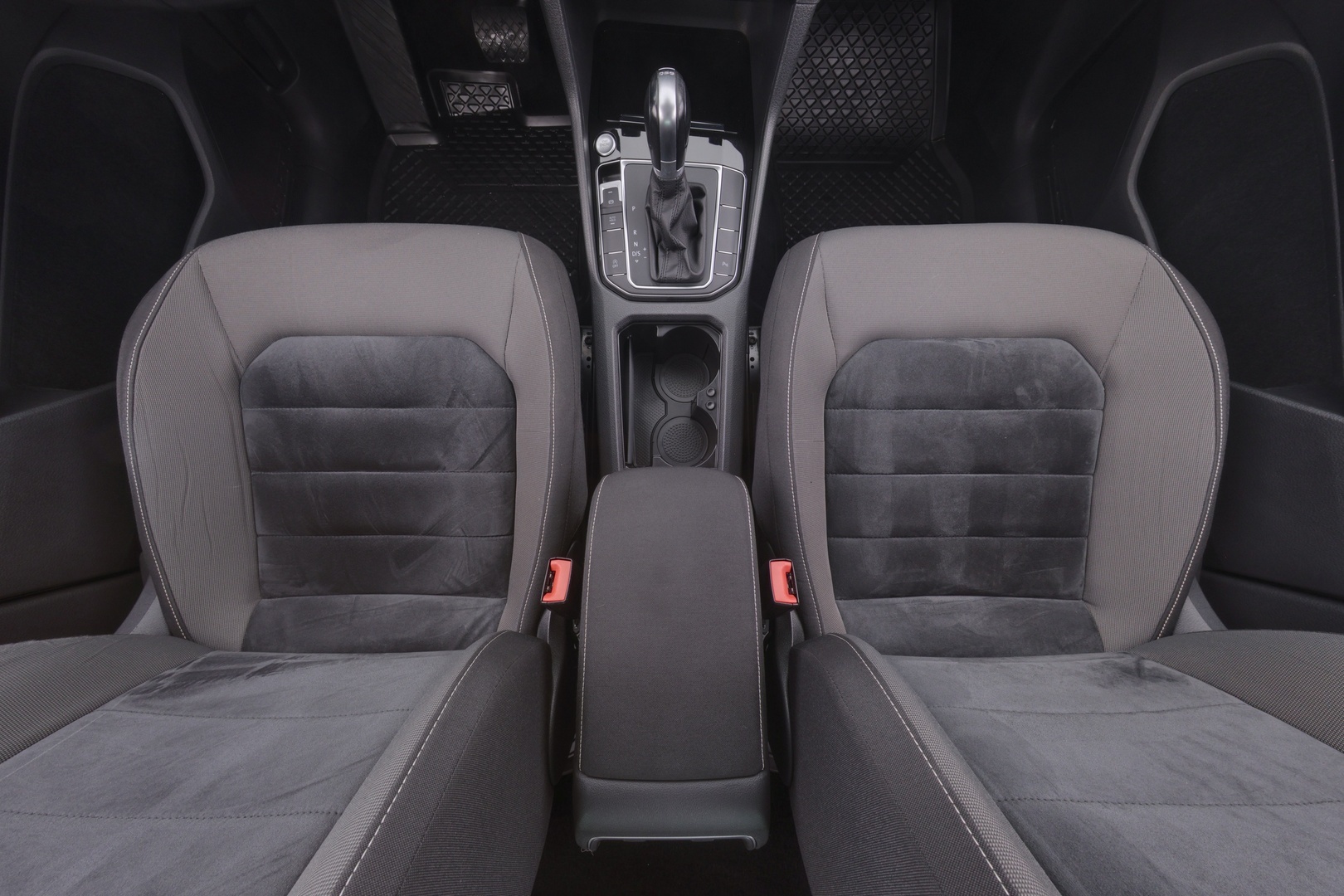 VOLKSWAGEN Golf Sportsvan 2016