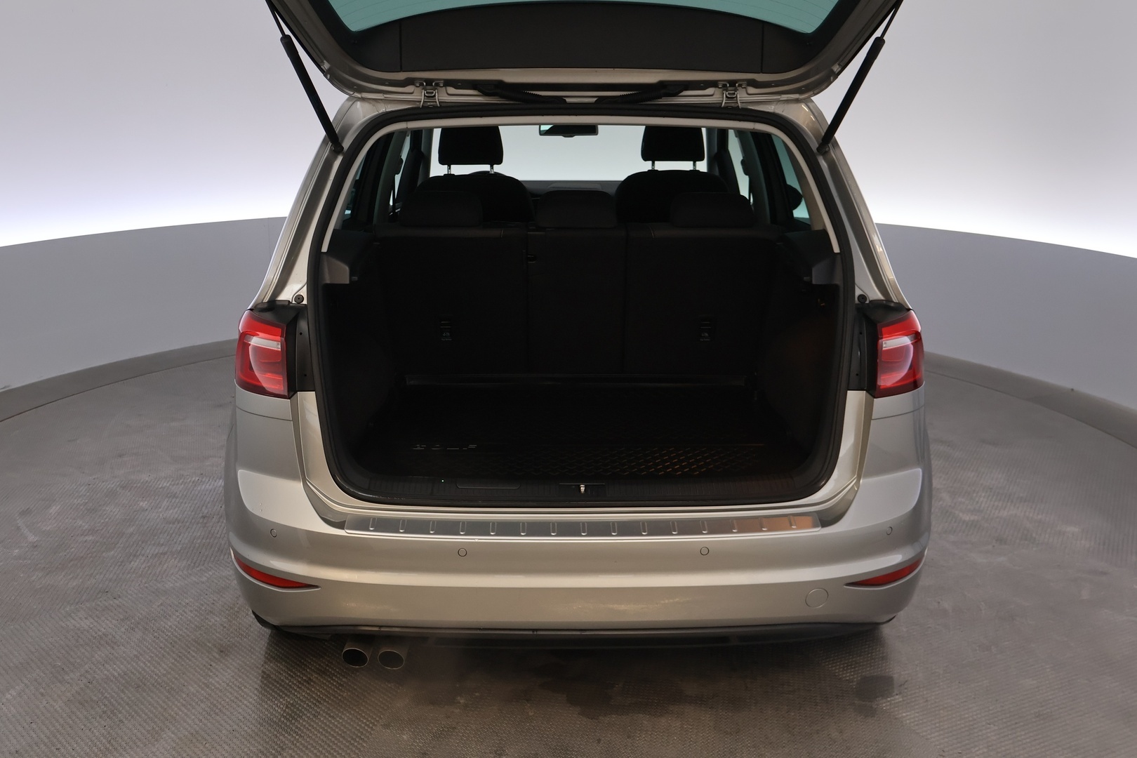 VOLKSWAGEN Golf Sportsvan 2016