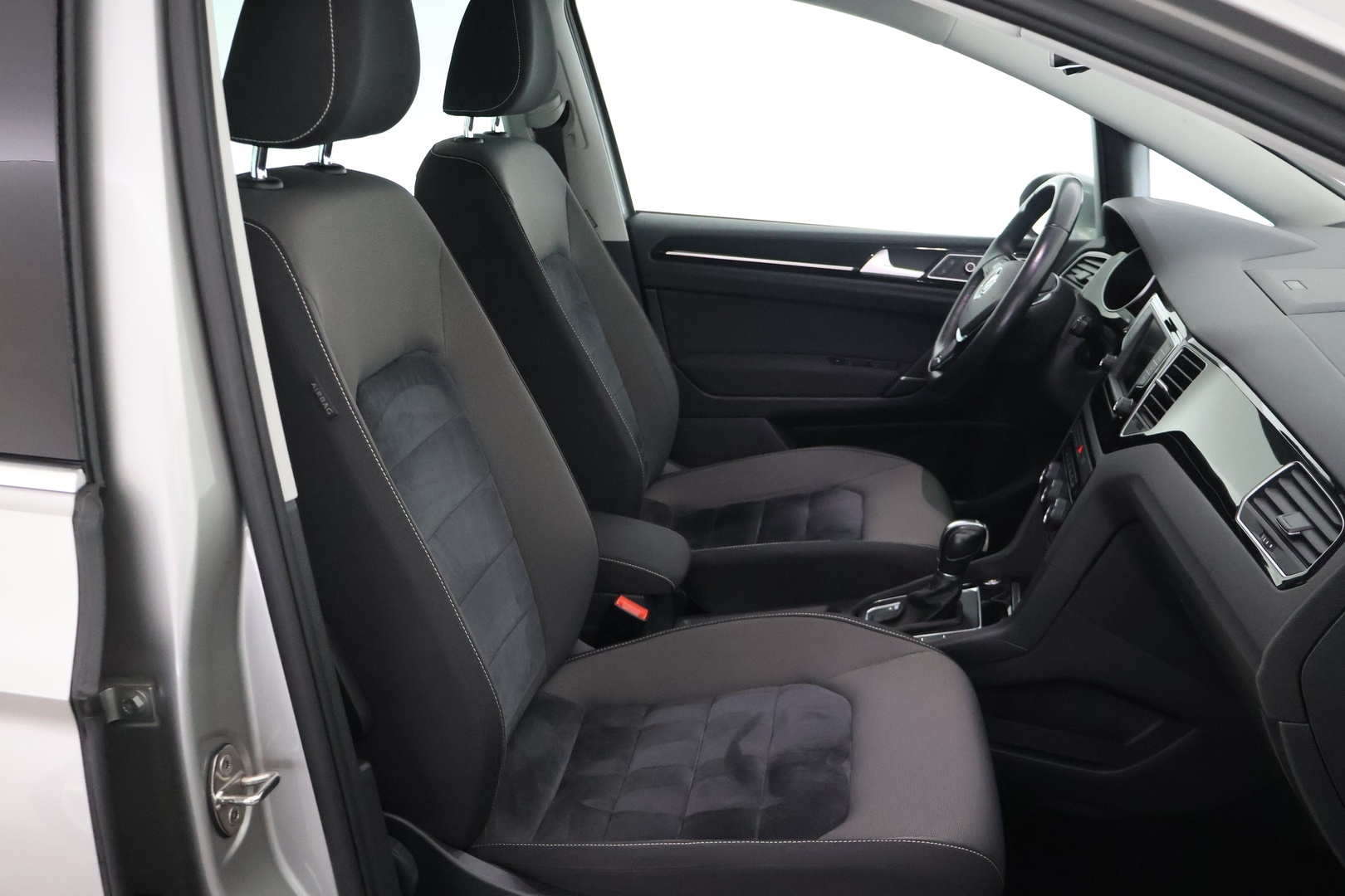 VOLKSWAGEN Golf Sportsvan 2016