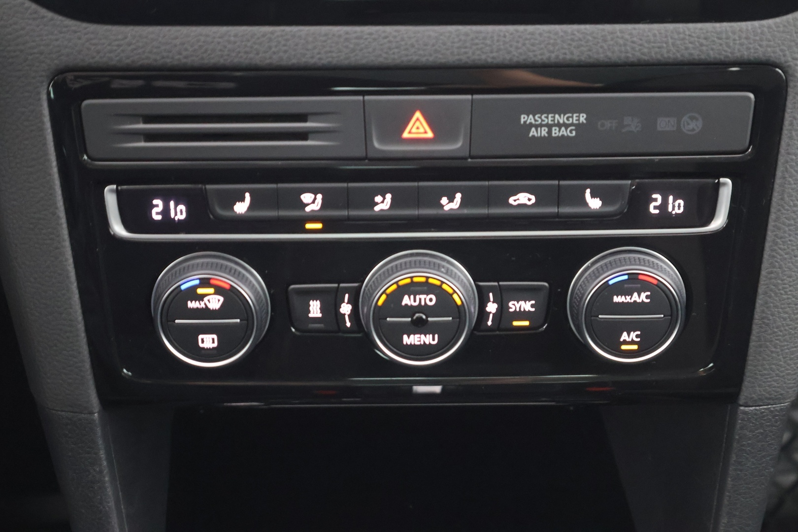 VOLKSWAGEN Golf Sportsvan 2016