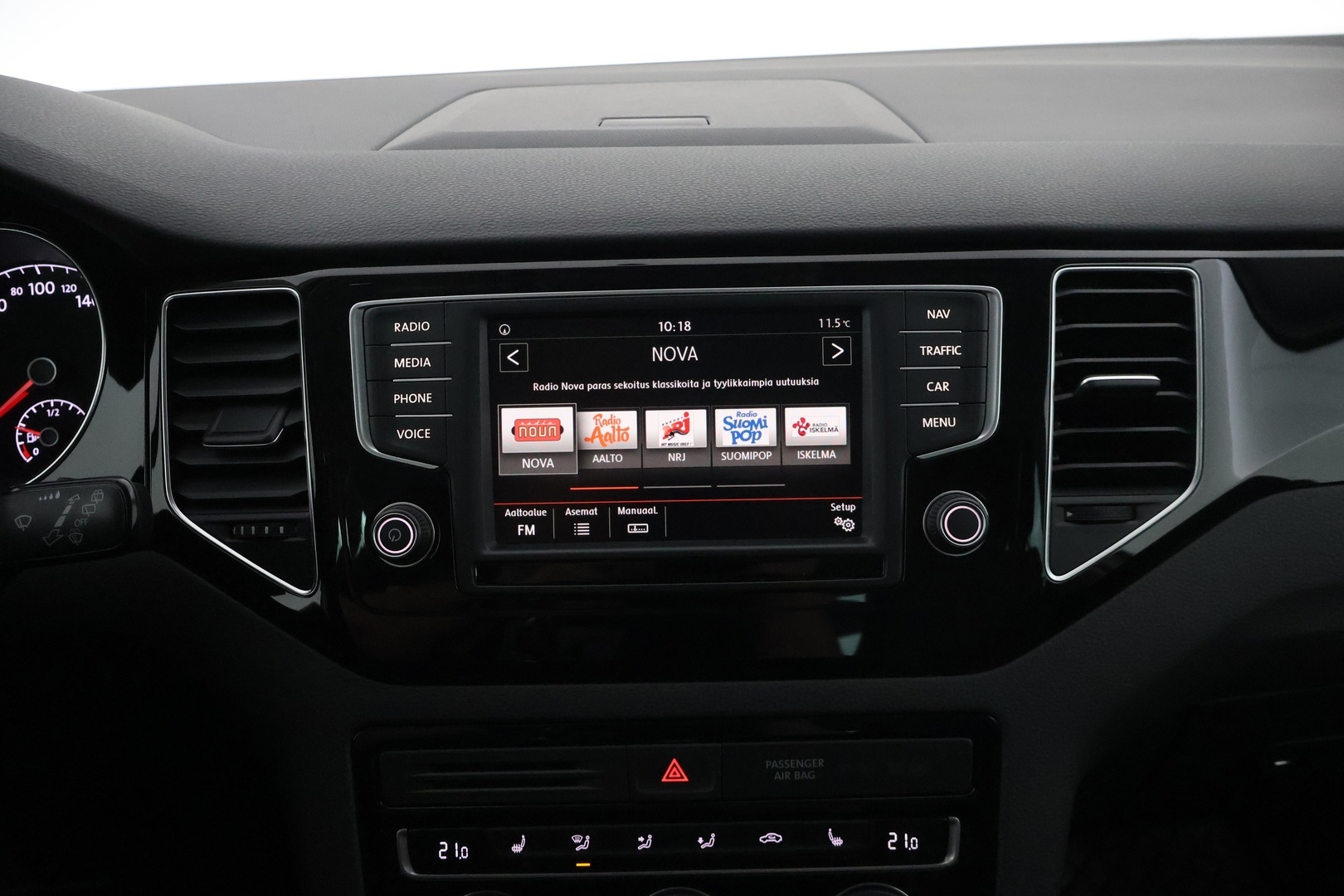 VOLKSWAGEN Golf Sportsvan 2016