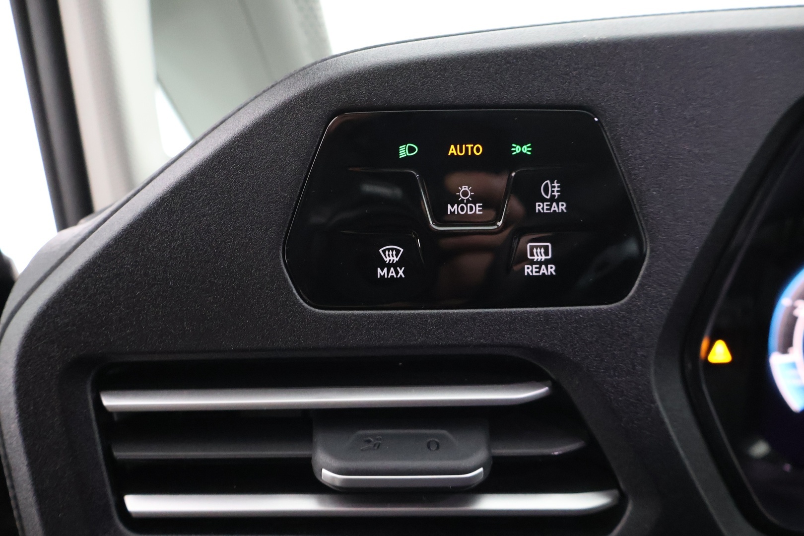 VOLKSWAGEN Caddy Maxi 2025