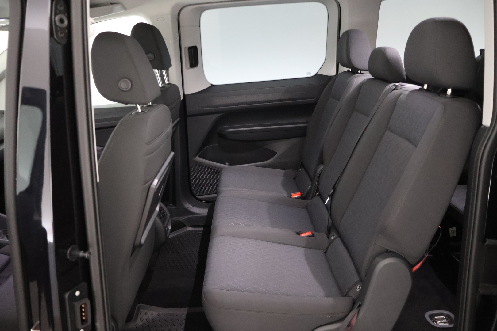 VOLKSWAGEN Caddy Maxi 2025