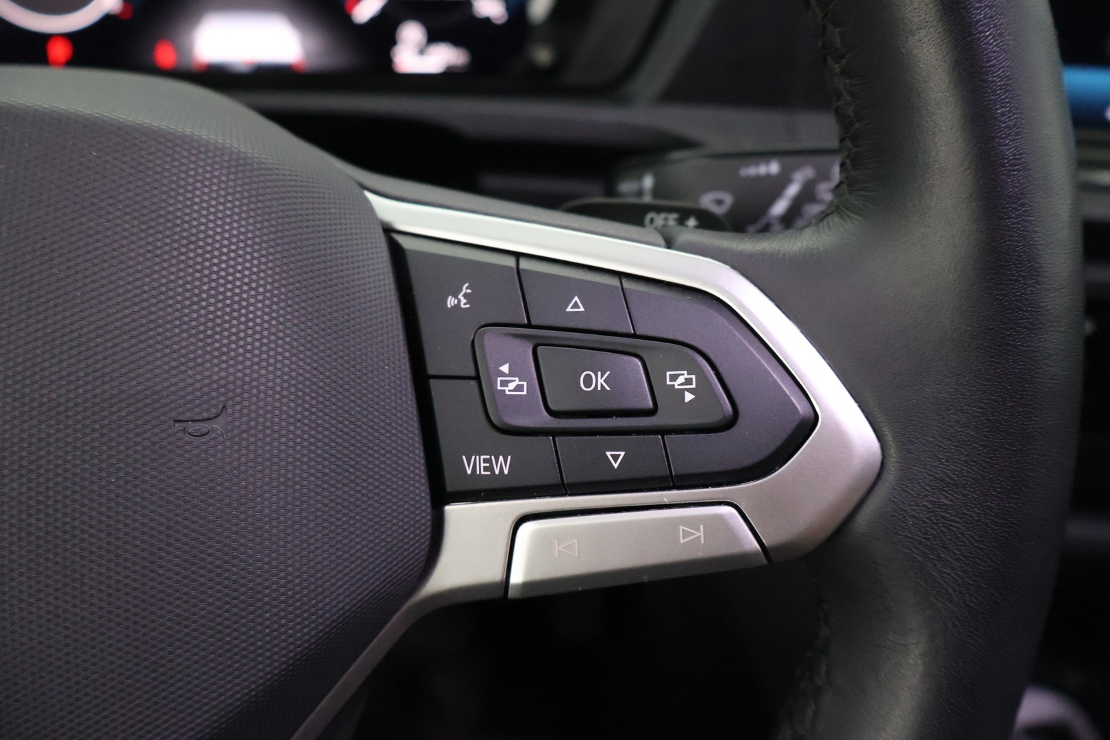 VOLKSWAGEN Caddy Maxi 2025