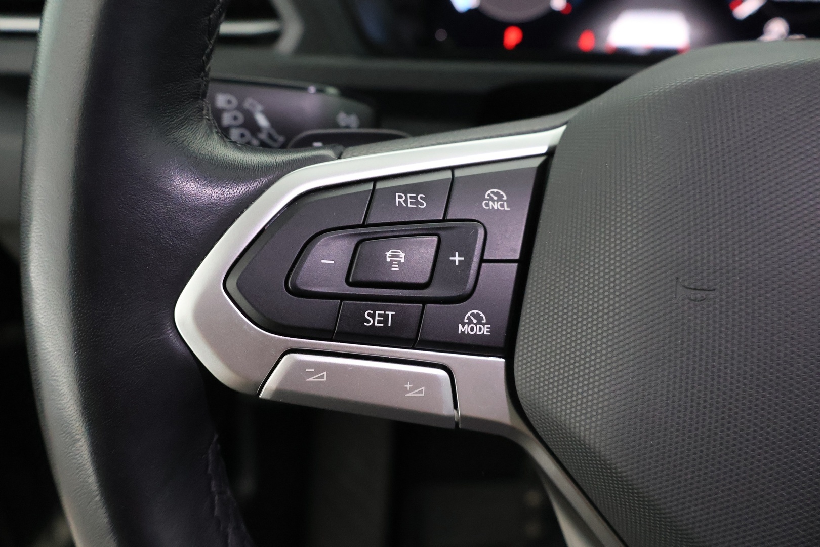 VOLKSWAGEN Caddy Maxi 2025