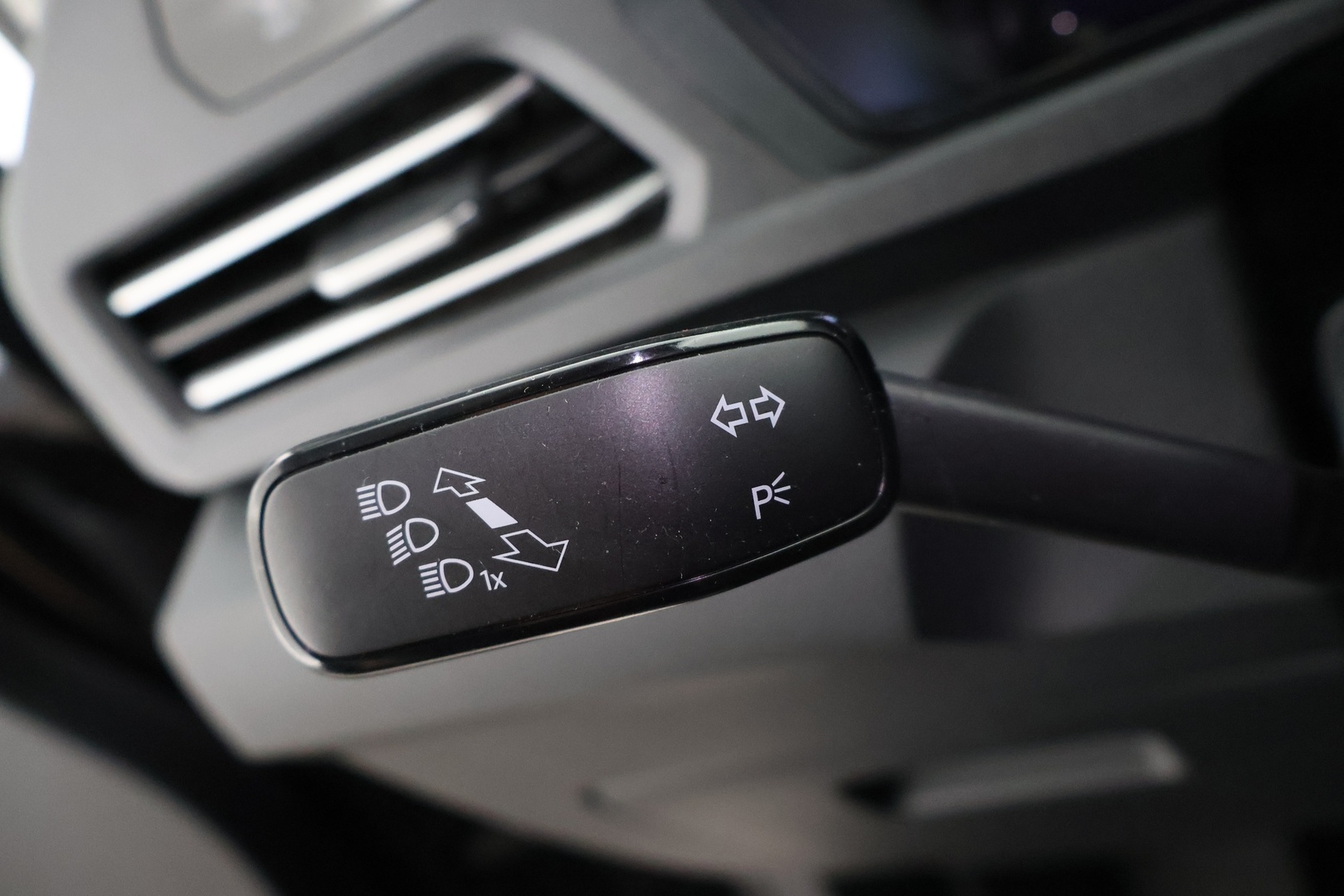 VOLKSWAGEN Caddy Maxi 2025