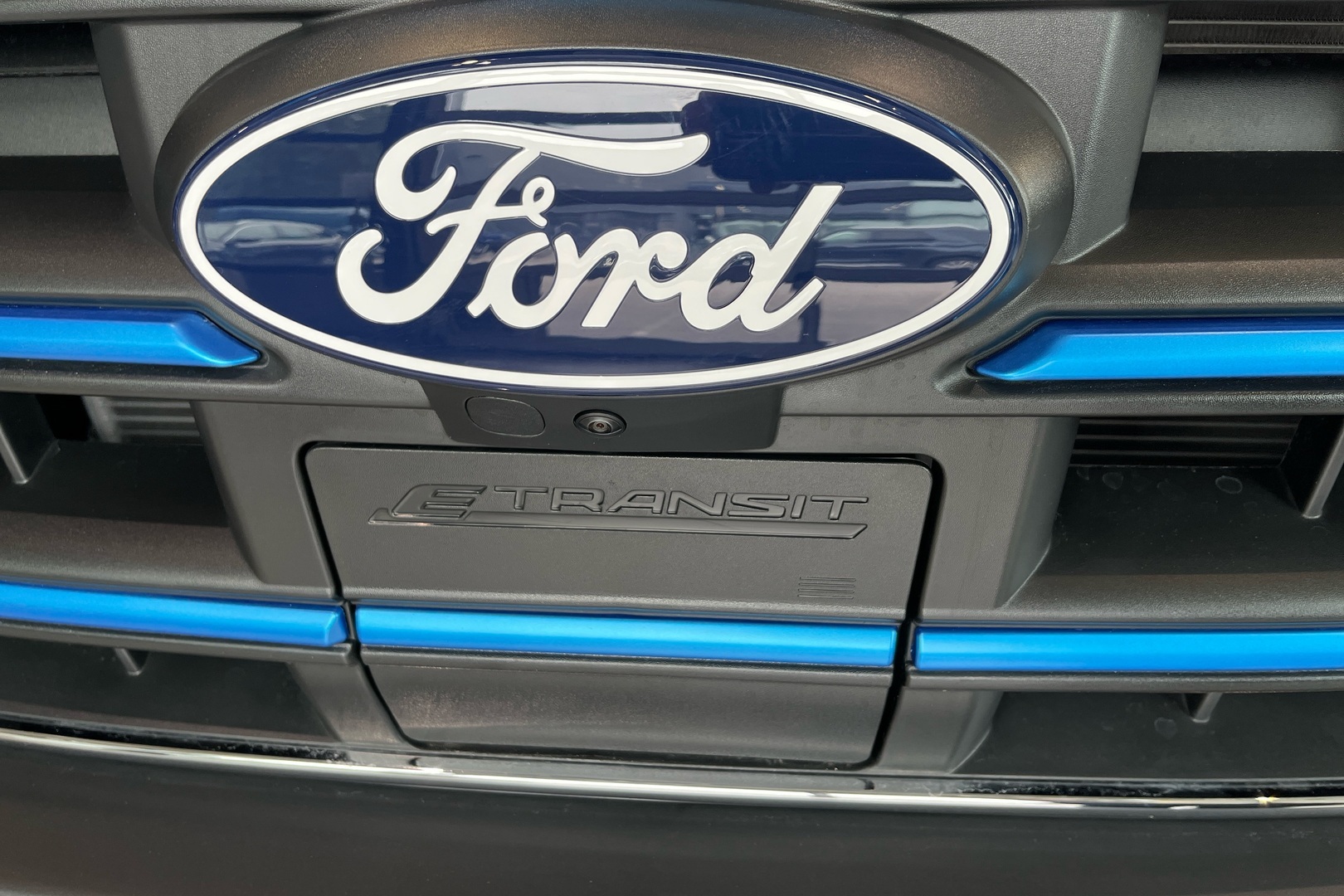FORD TRANSIT 2025
