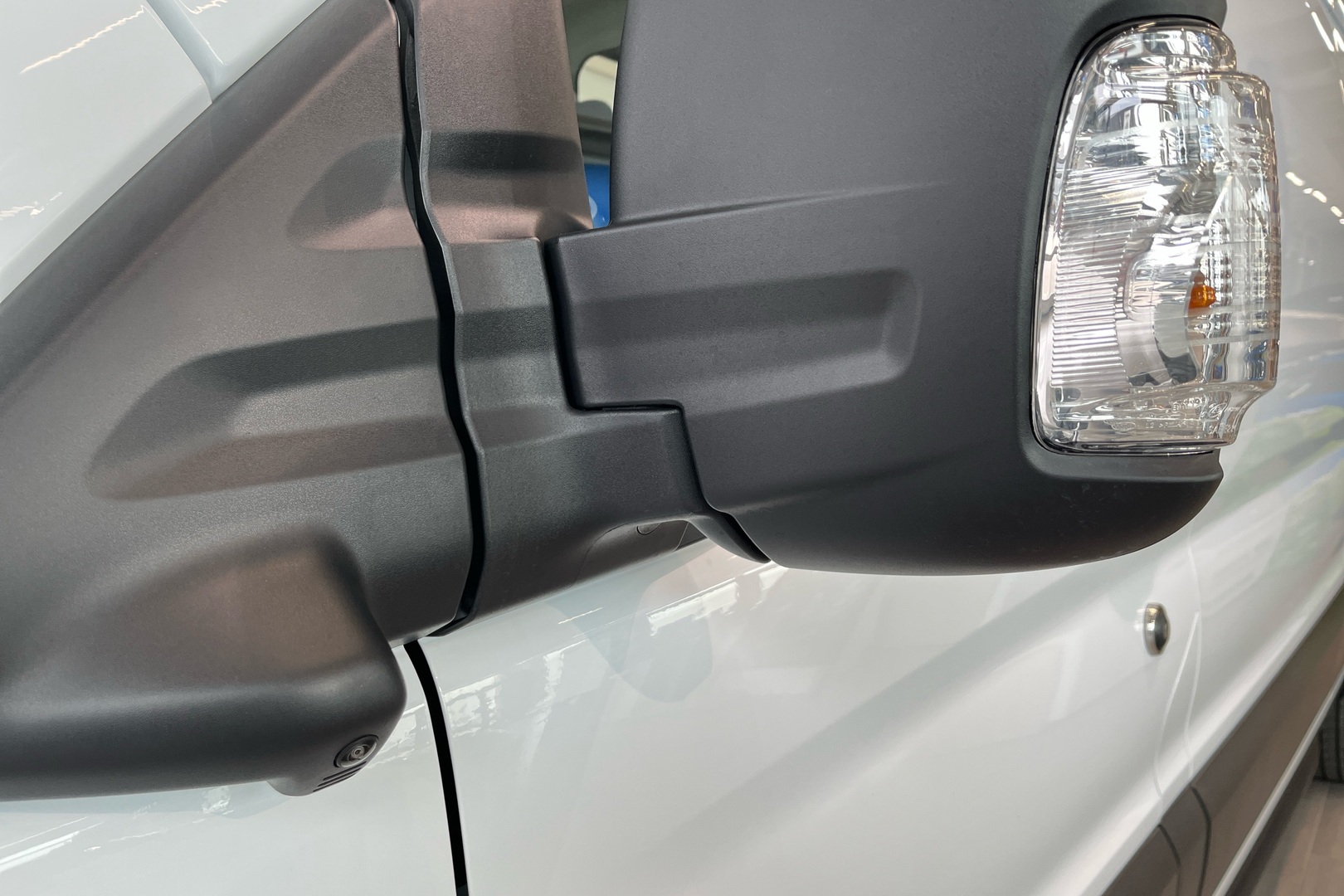 FORD TRANSIT 2025