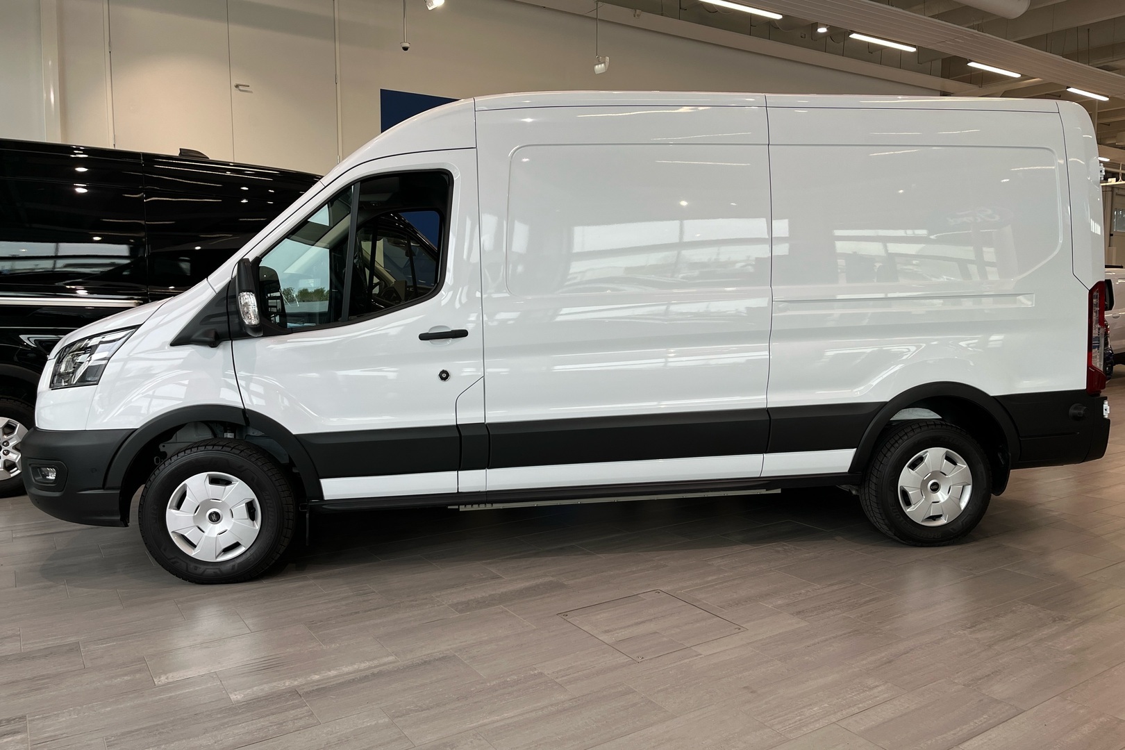 FORD TRANSIT 2025